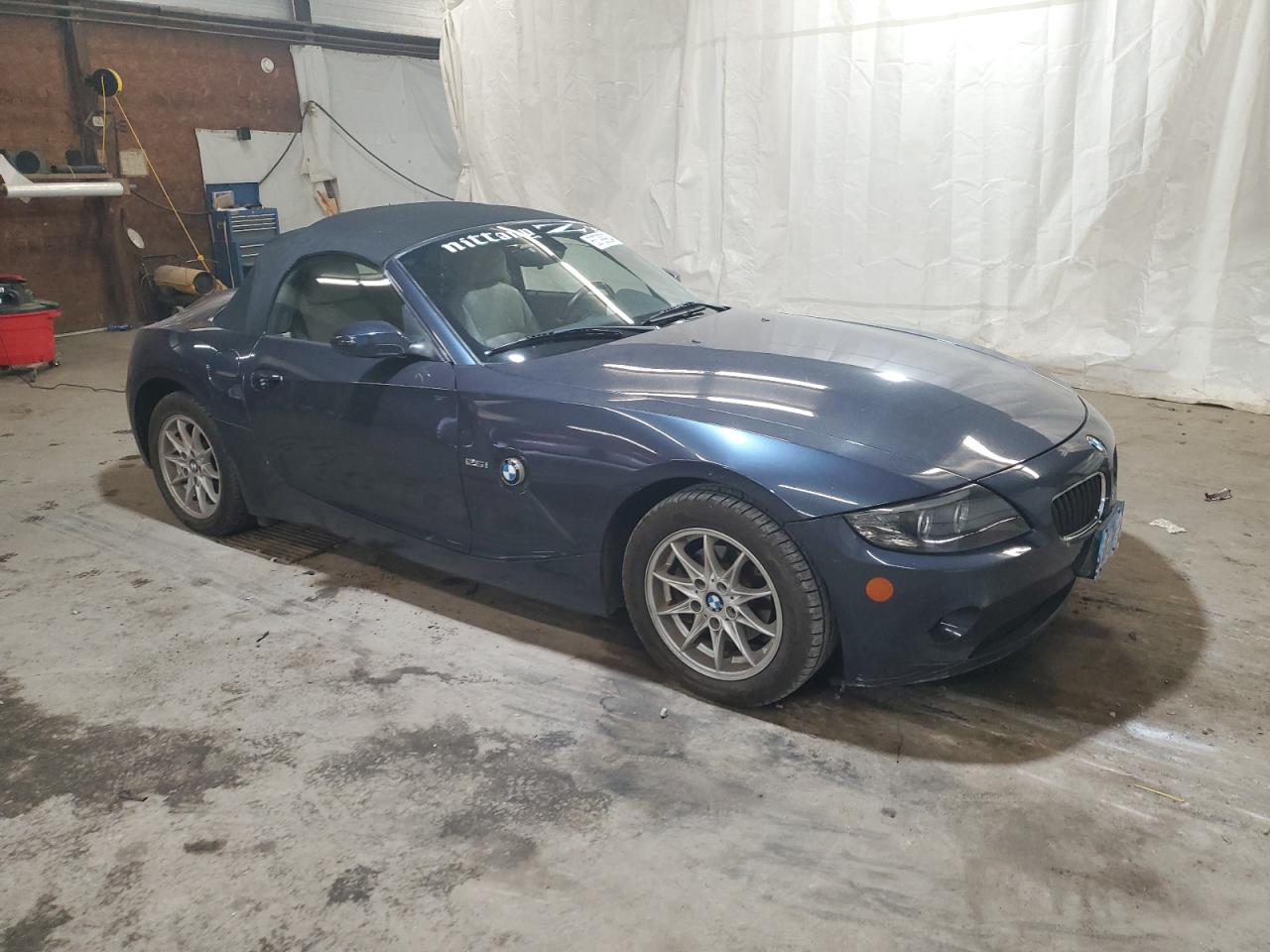 2005 BMW Z4 2.5 VIN: 4USBT33505LS56664 Lot: 63799904