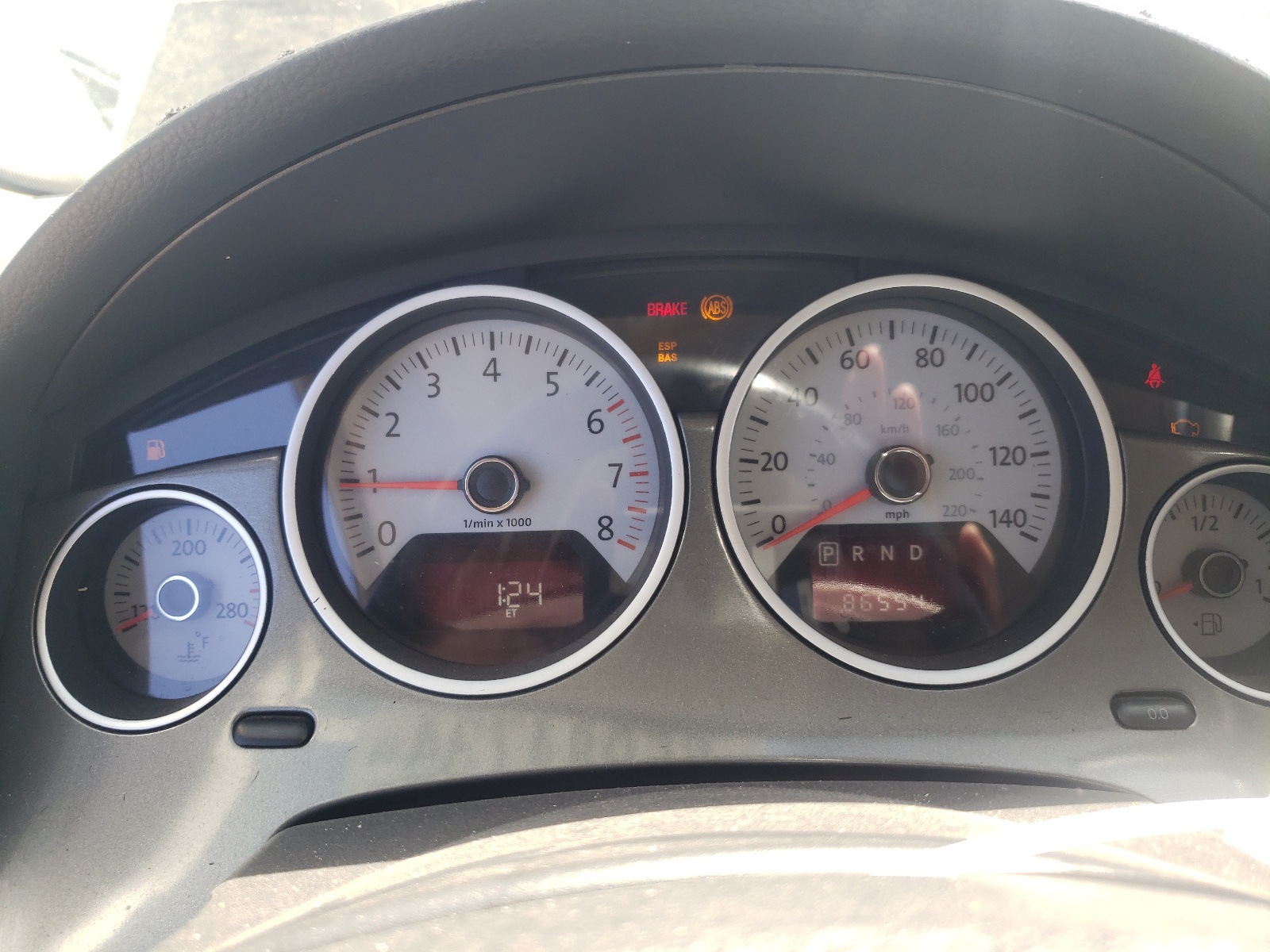 2V8HW34109R543832 2009 Volkswagen Routan Se