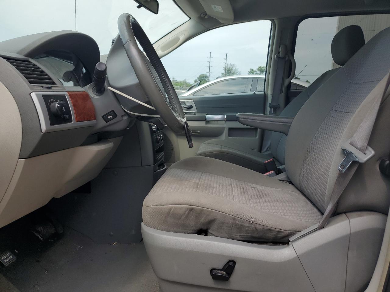 2008 Chrysler Town & Country Touring VIN: 2A8HR54P68R613344 Lot: 63053914