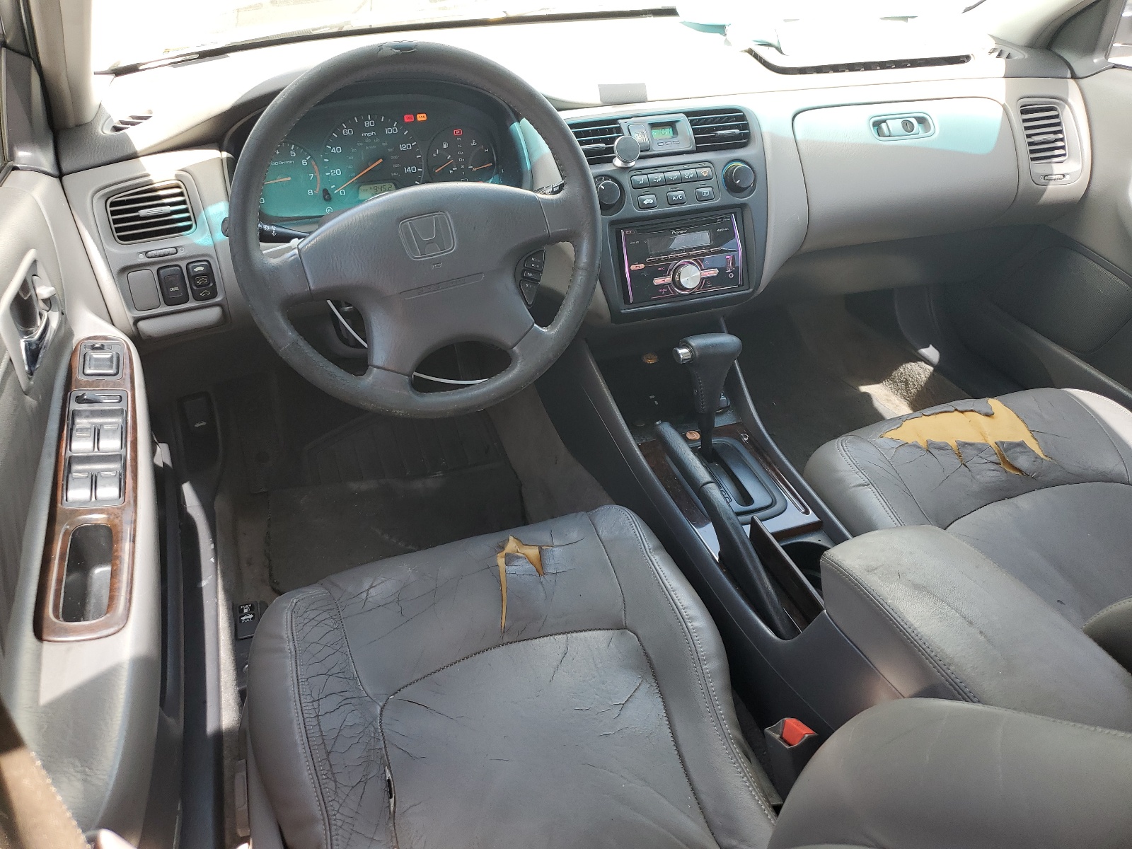 1HGCG5661YA059552 2000 Honda Accord Ex