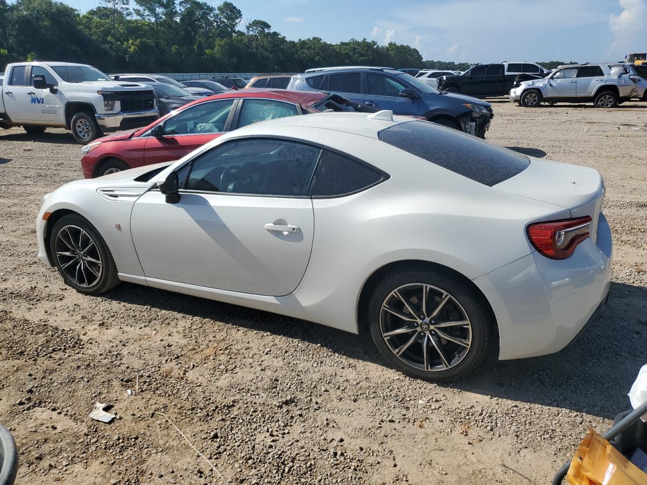 2017 Toyota 86 Base VIN: JF1ZNAA13H8705478 Lot: 61643444
