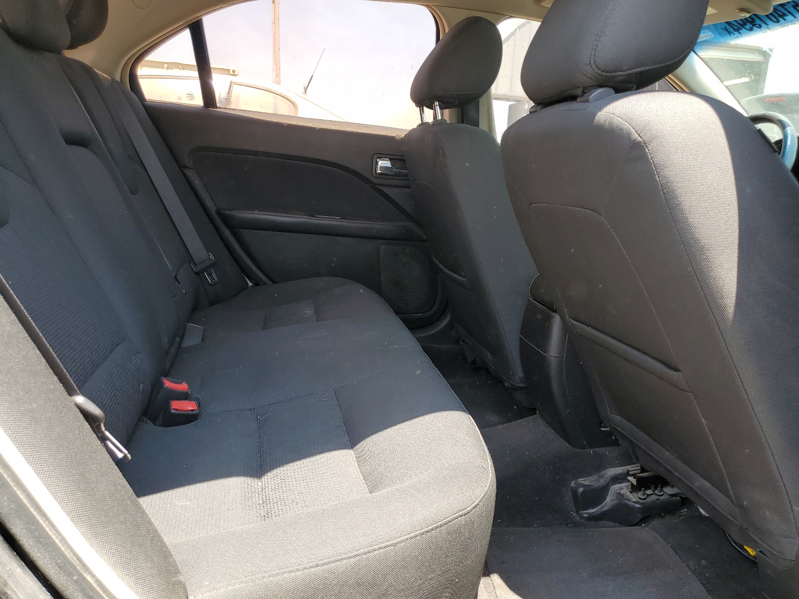 3FAHP0HAXBR139590 2011 Ford Fusion Se