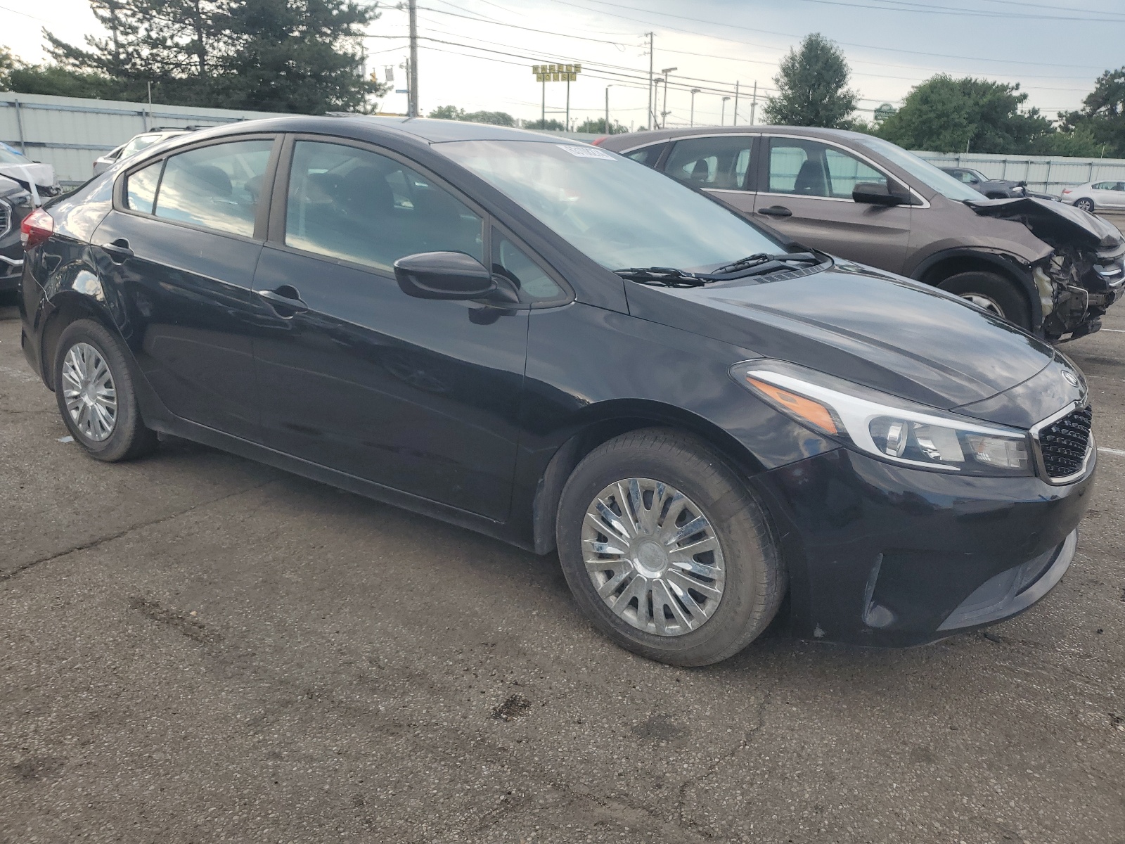 2017 Kia Forte Lx vin: 3KPFK4A77HE079029