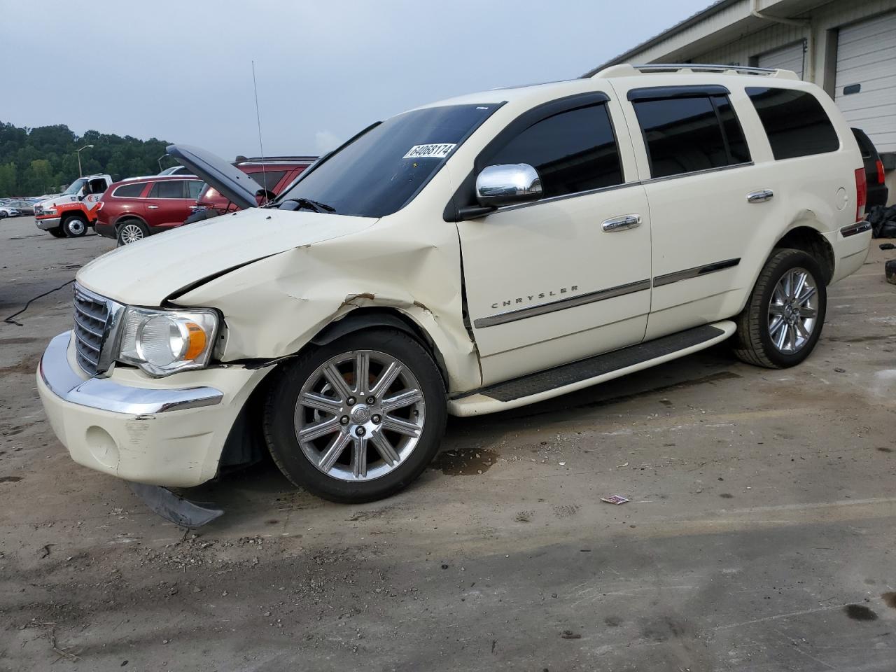 2009 Chrysler Aspen - Image 1