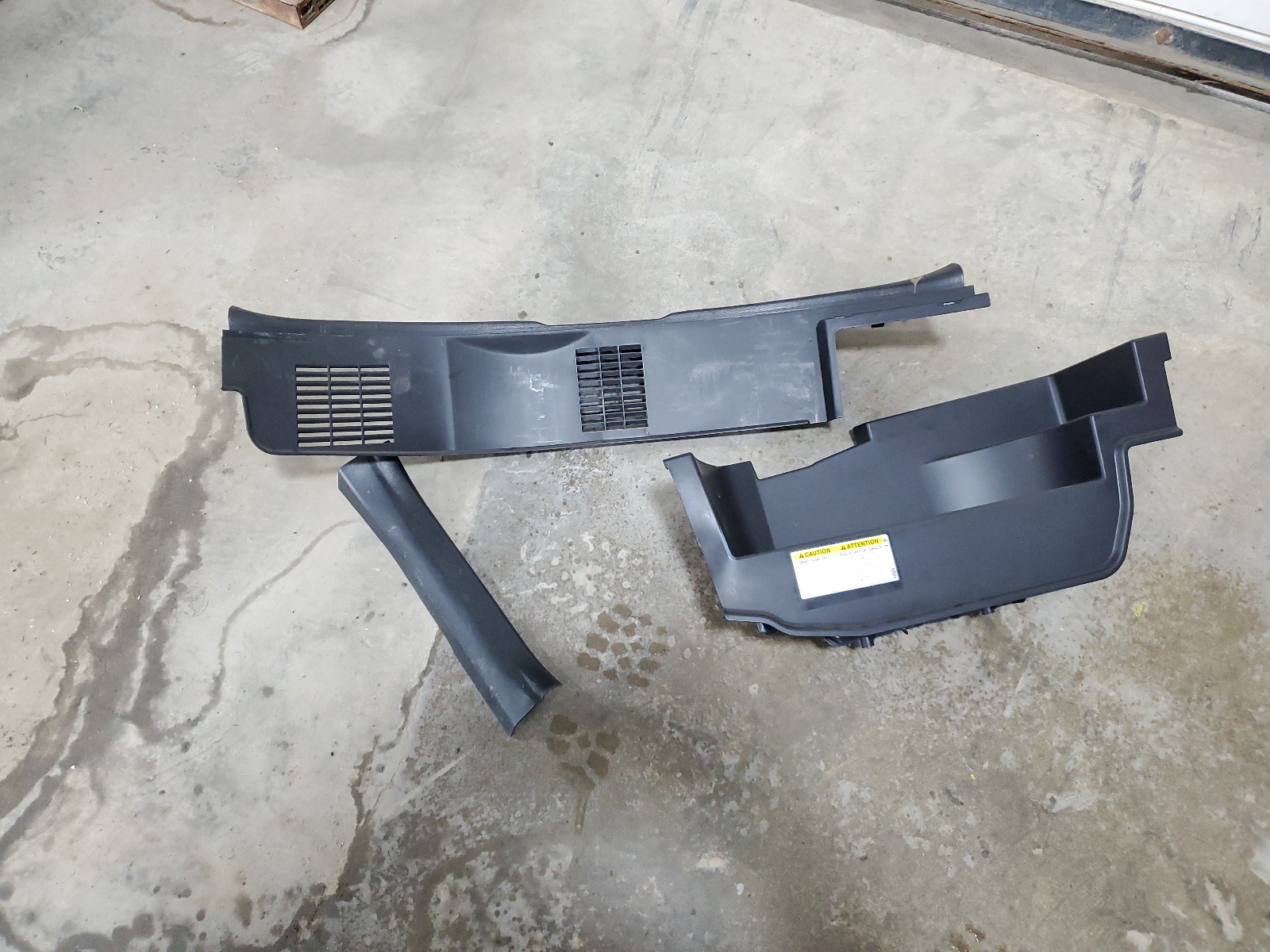 JTMBFREV0EJ011047 2014 Toyota Rav4 Le