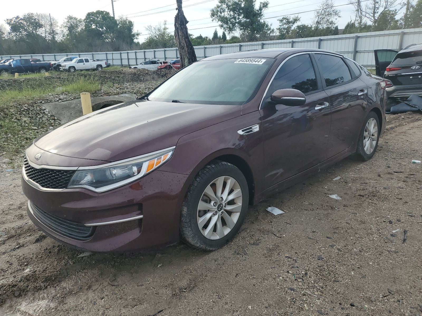 2017 Kia Optima Lx vin: 5XXGT4L36HG121757