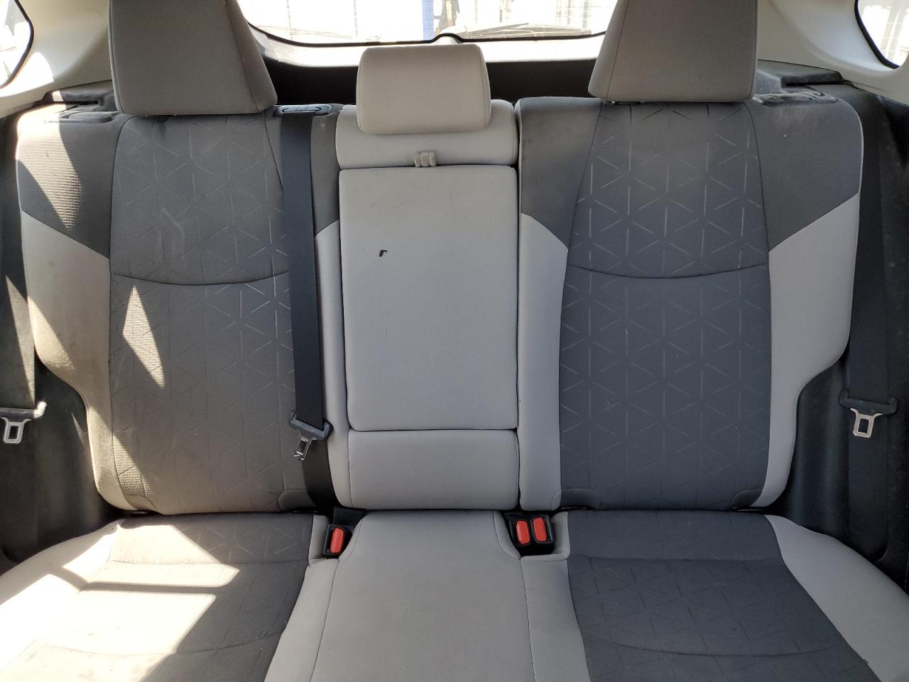 2020 Toyota Rav4 Xle VIN: 2T3W1RFV9LW101231 Lot: 63926954