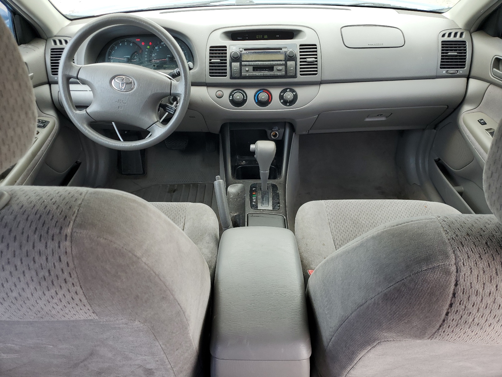 4T1BE32K83U643960 2003 Toyota Camry Le