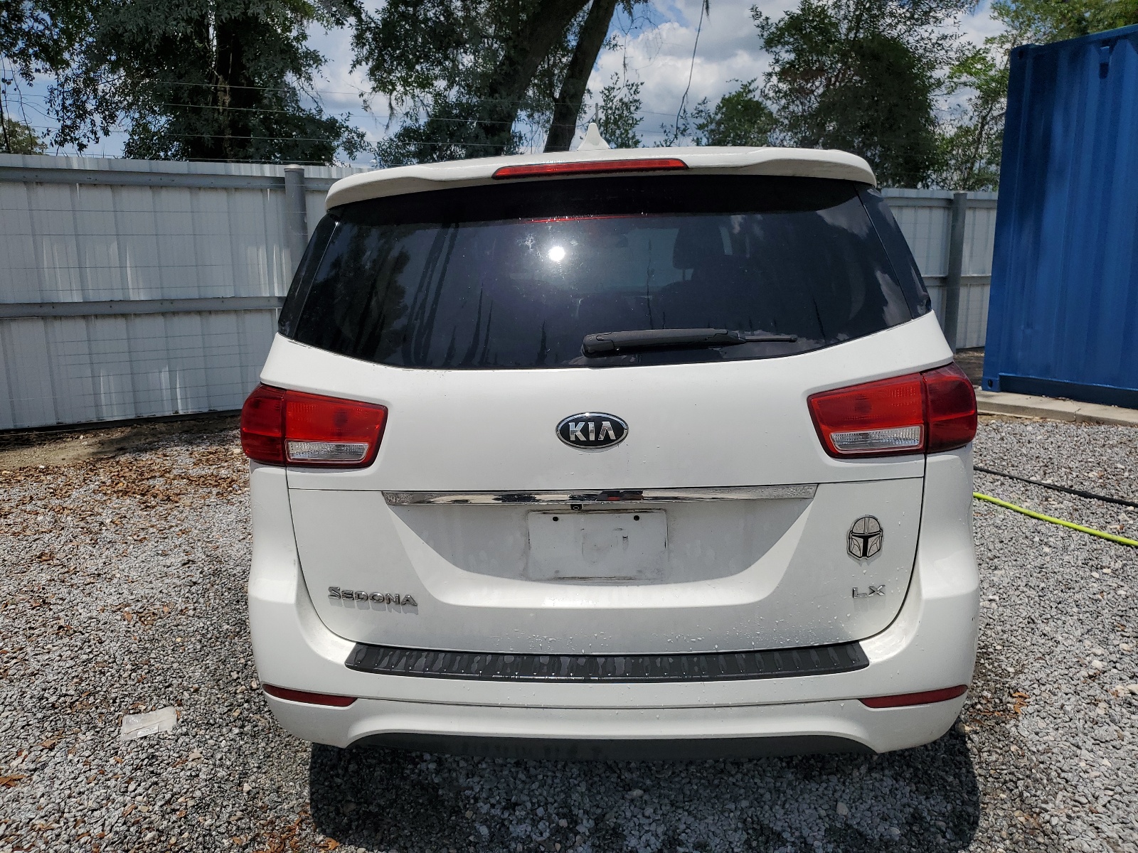 KNDMB5C19H6243912 2017 Kia Sedona Lx