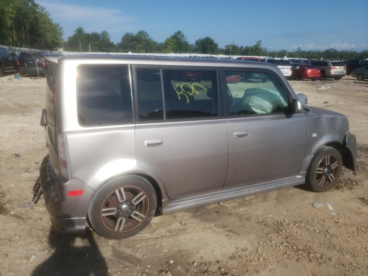 2005 Toyota Scion Xb VIN: JTLKT334350203489 Lot: 63245094