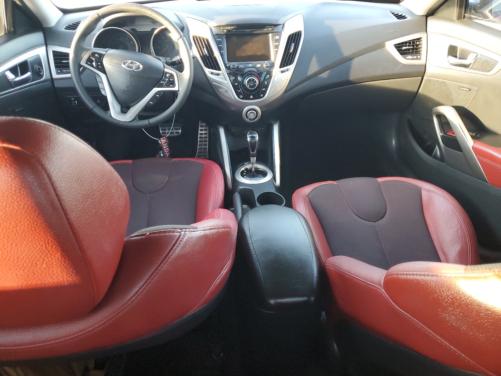 KMHTC6AD4CU054886 2012 Hyundai Veloster