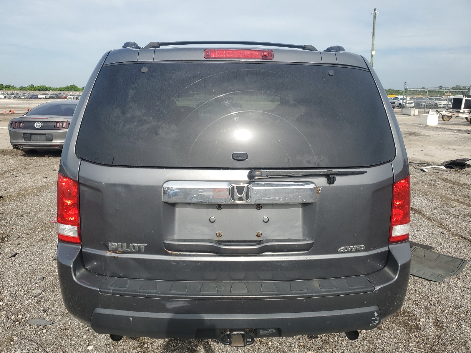 5FNYF4H26AB023848 2010 Honda Pilot Lx