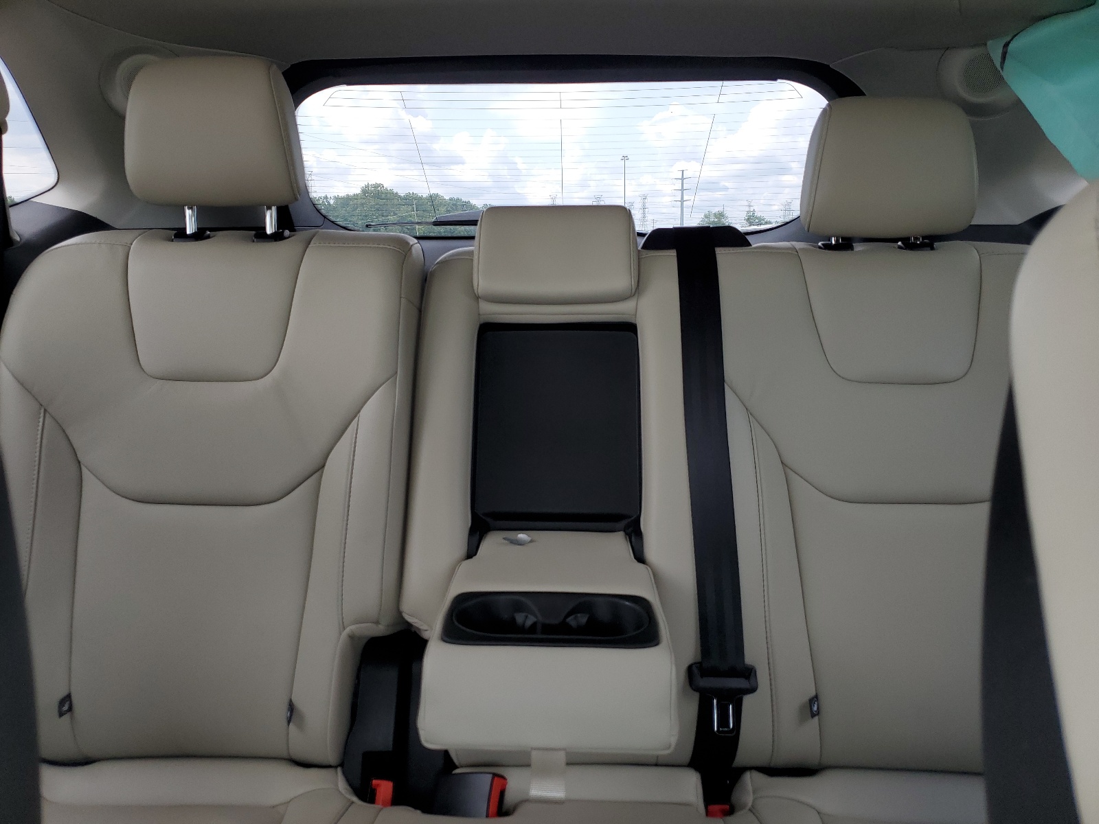 2FMPK3K95KBC18664 2019 Ford Edge Titanium