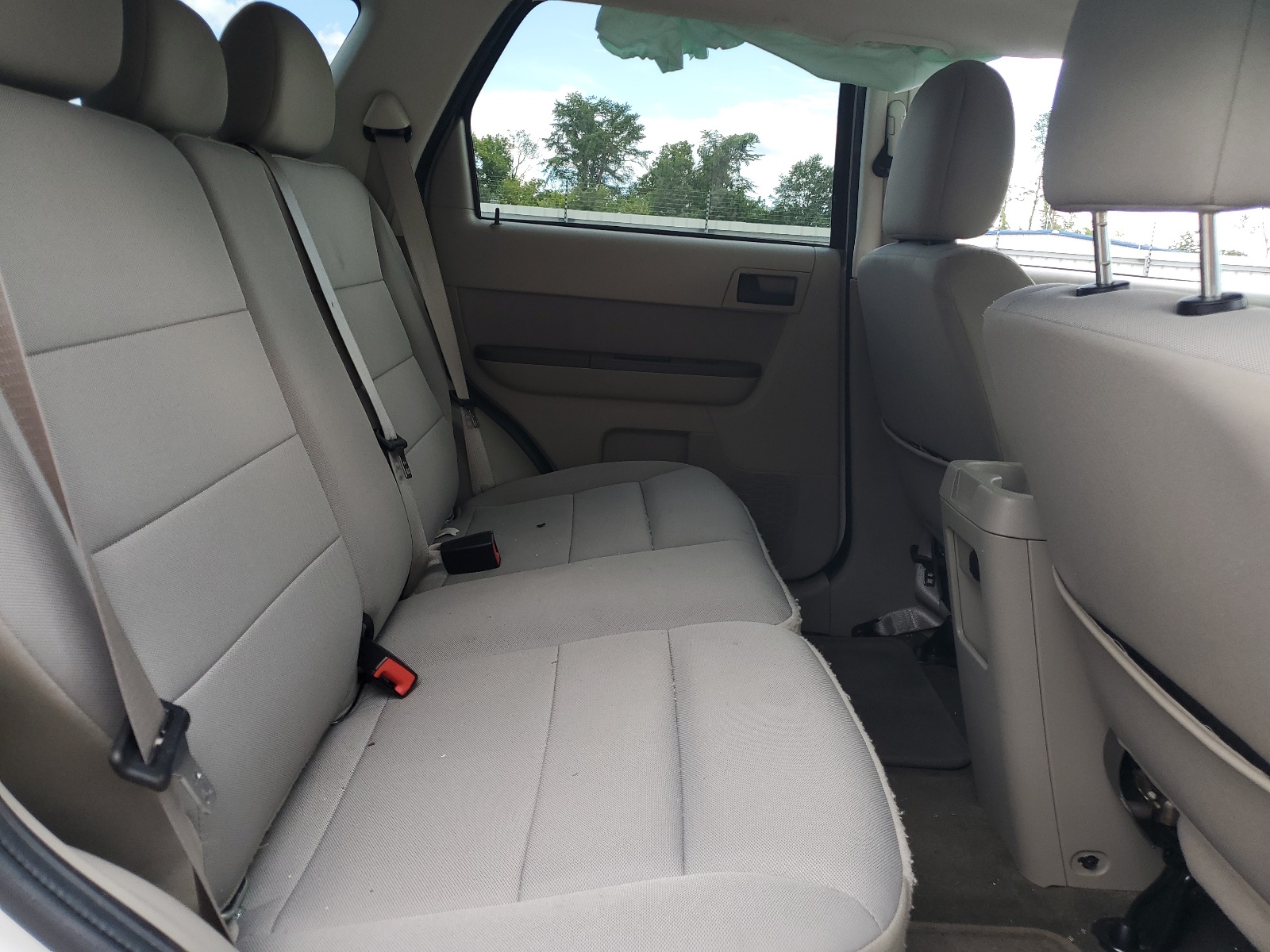 1FMCU0D73BKC48125 2011 Ford Escape Xlt