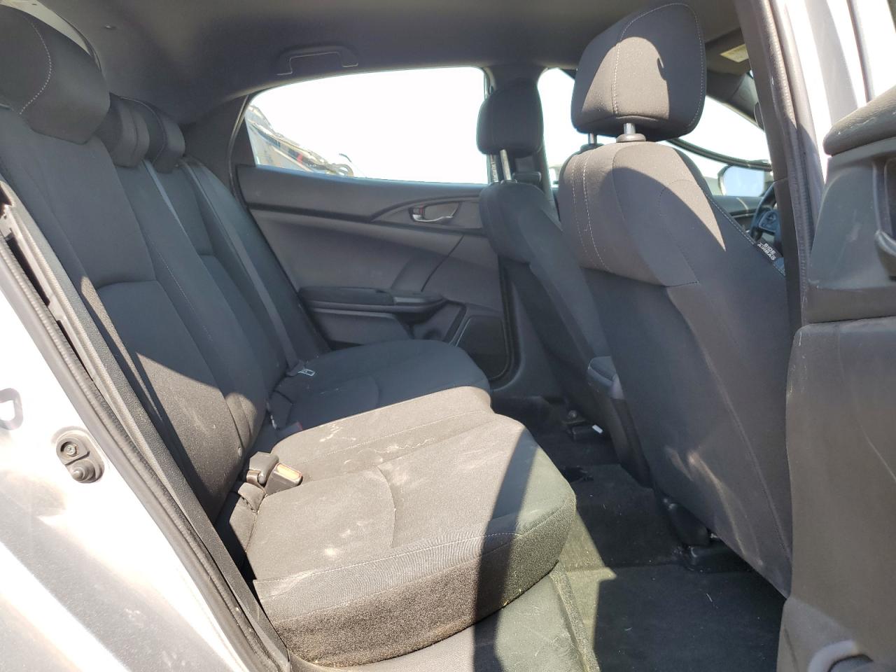 2018 Honda Civic Sport VIN: SHHFK7G4XJU213352 Lot: 64866974