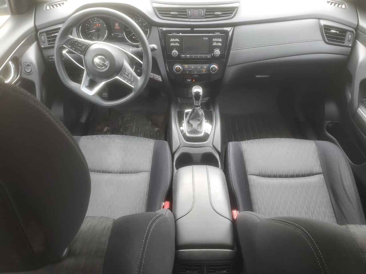 2017 Nissan Rogue S VIN: JN8AT2MVXHW011663 Lot: 64783484