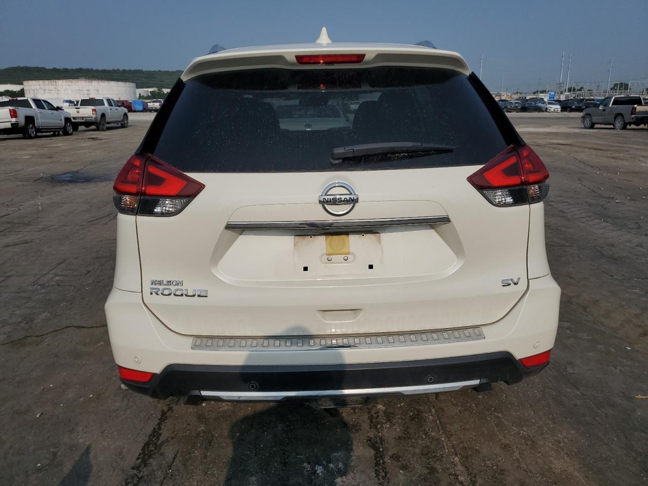 2019 Nissan Rogue S VIN: JN8AT2MT6KW263528 Lot: 64556334