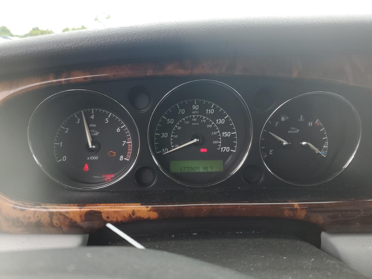 2004 Jaguar Xj8 VIN: SAJWA71C24SG22753 Lot: 64668744