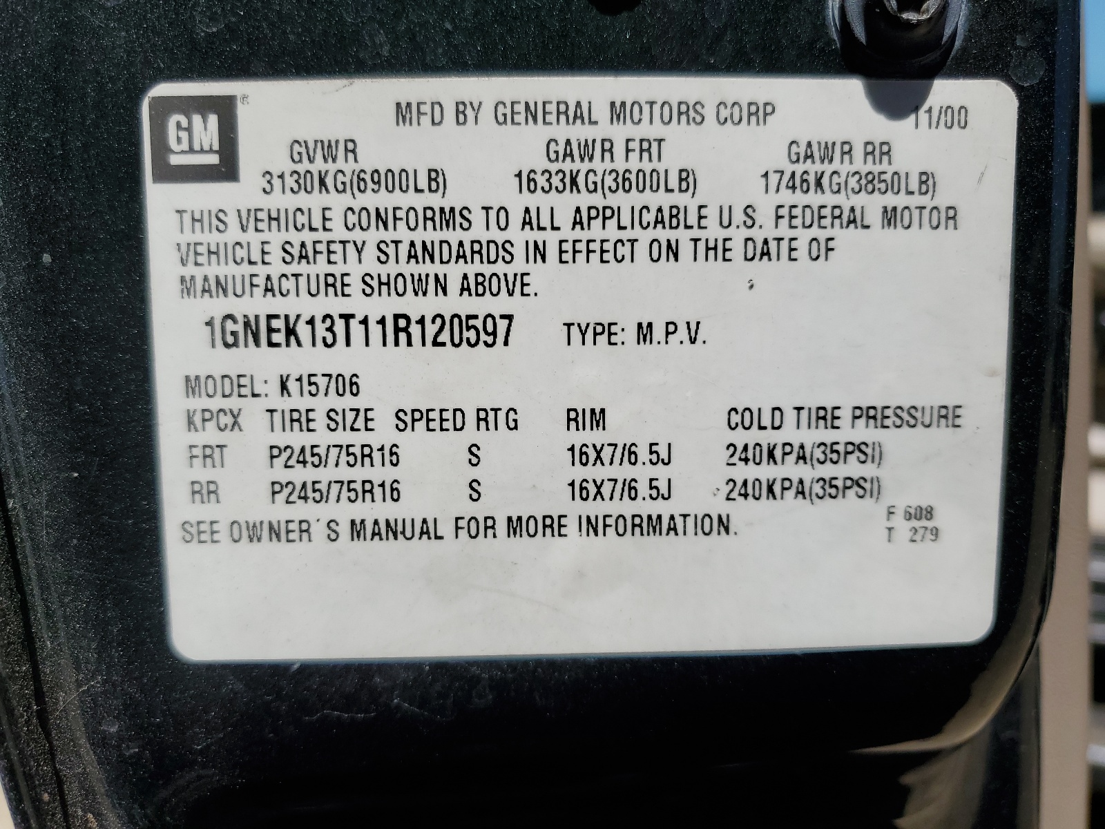 1GNEK13T11R120597 2001 Chevrolet Tahoe K1500