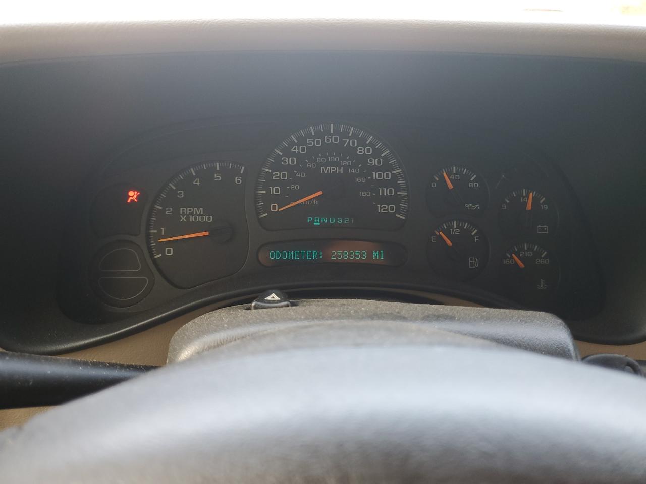 2005 Chevrolet Tahoe C1500 VIN: 1GNEC13Z85J225613 Lot: 65052434