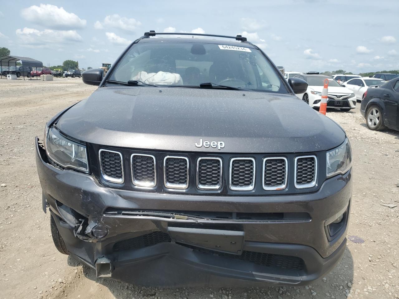 VIN 3C4NJDBB8HT632106 2017 JEEP COMPASS no.5