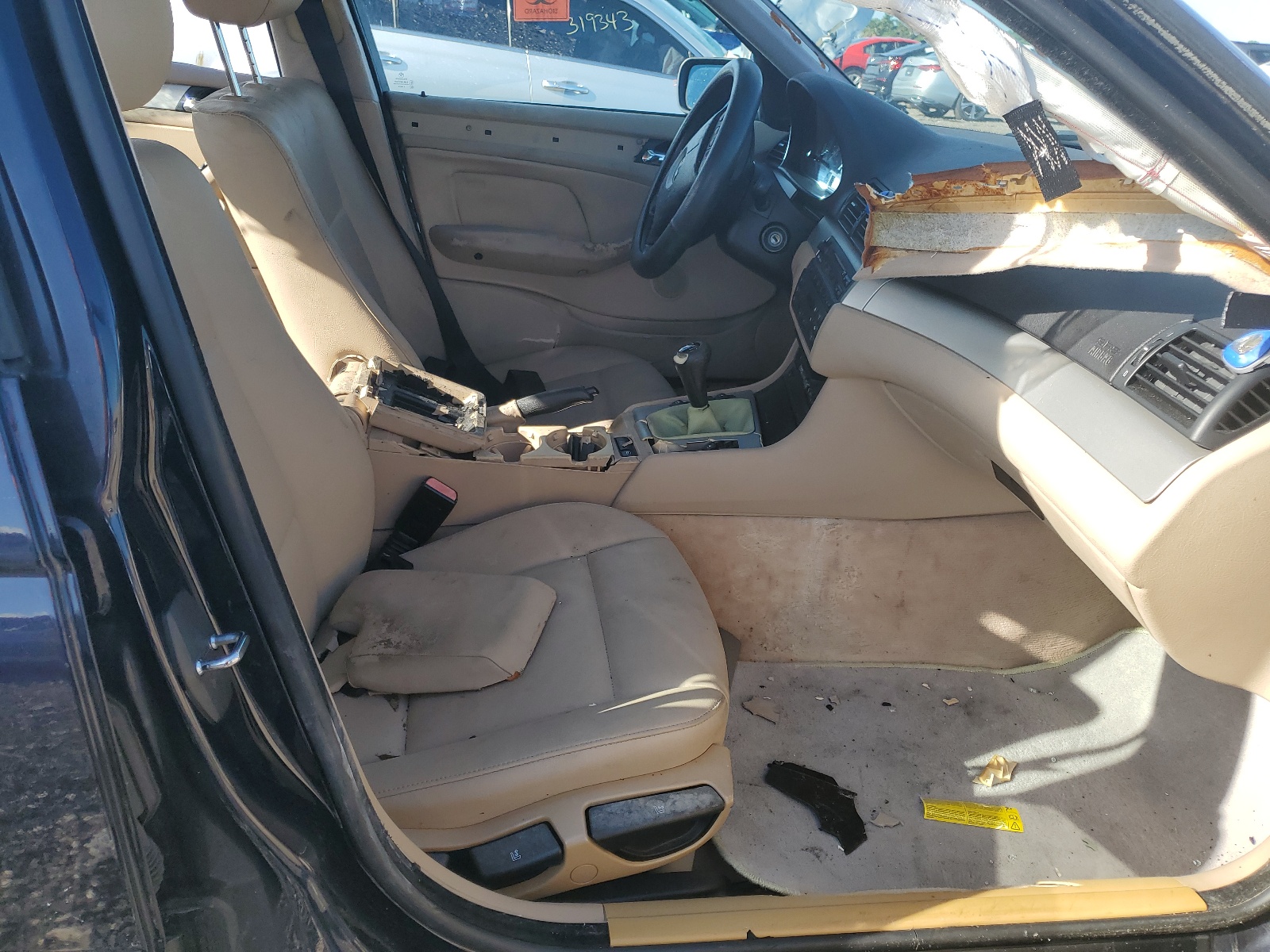 WBAEV33434KL61852 2004 BMW 325 I