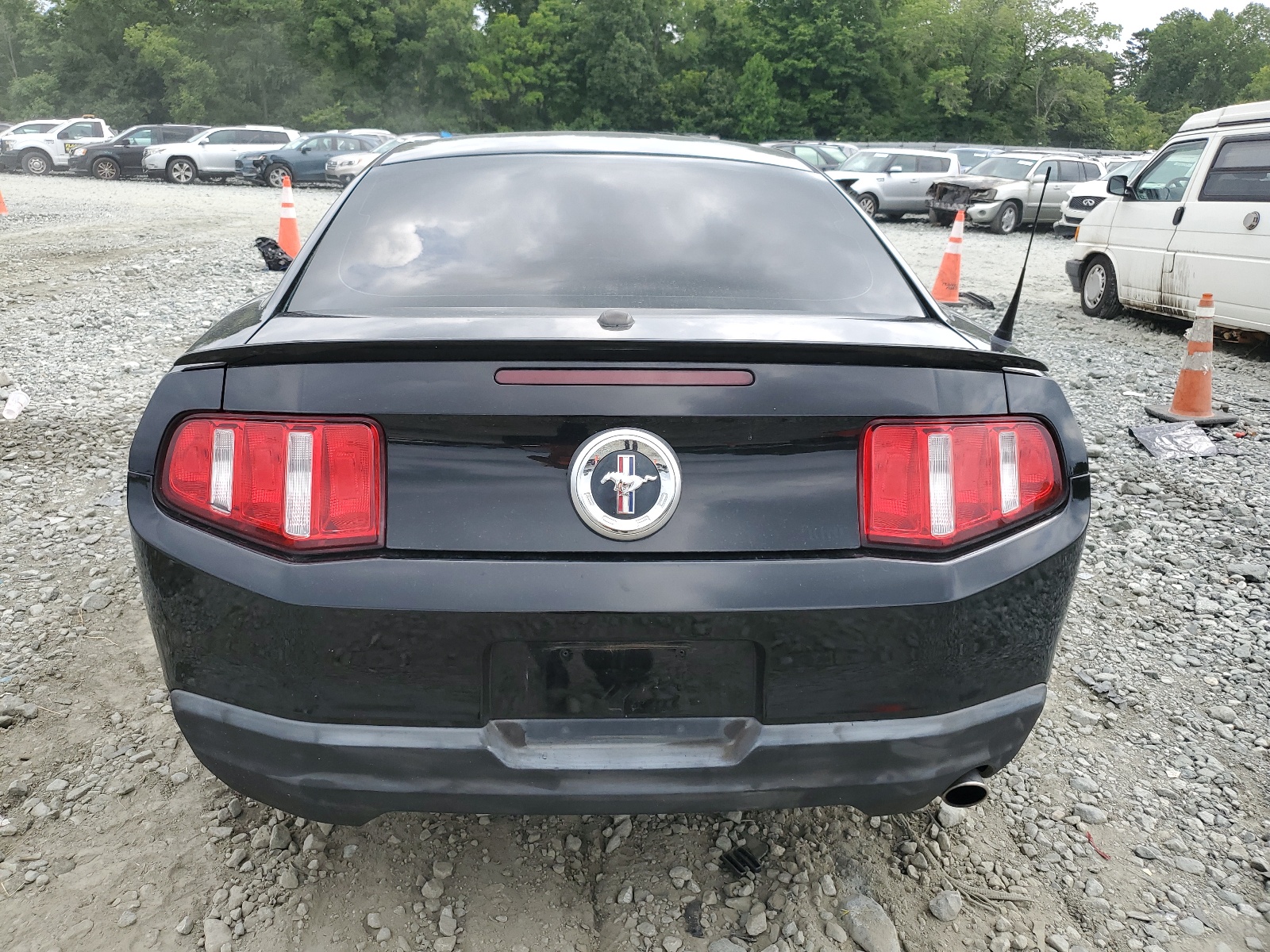 1ZVBP8ANXA5168646 2010 Ford Mustang