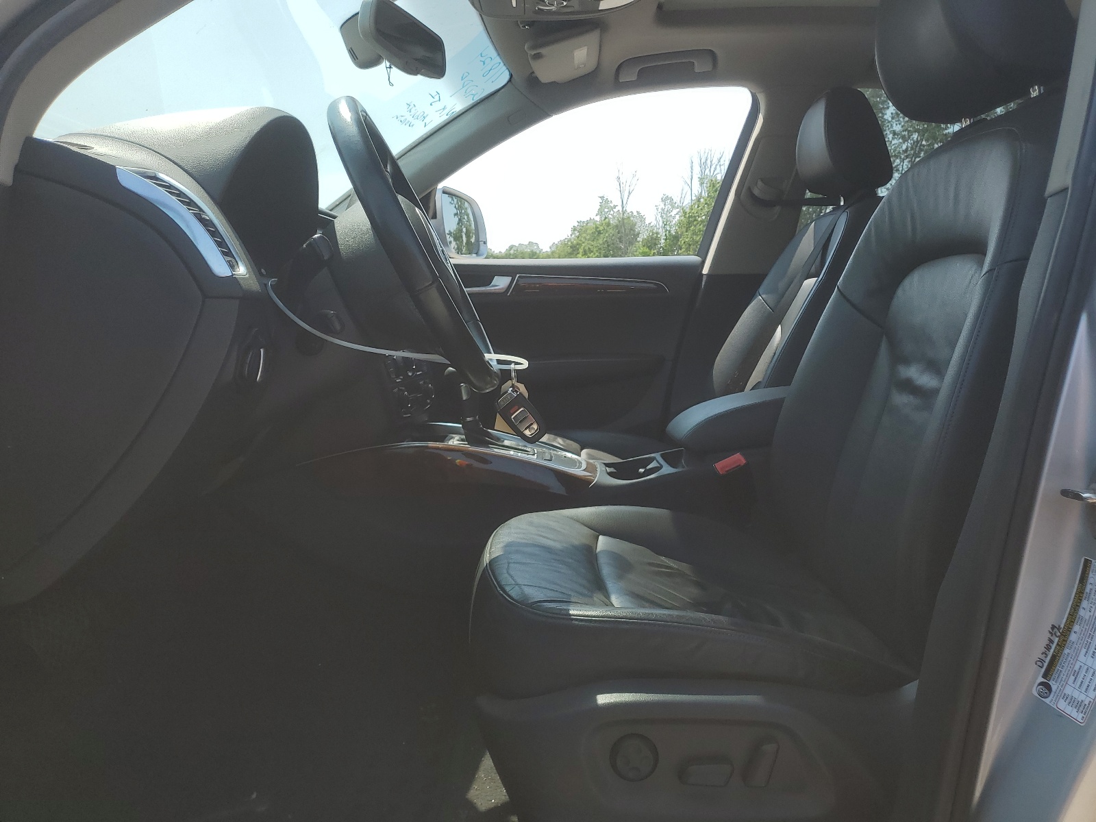 WA1LKAFP9AA090160 2010 Audi Q5 Premium Plus