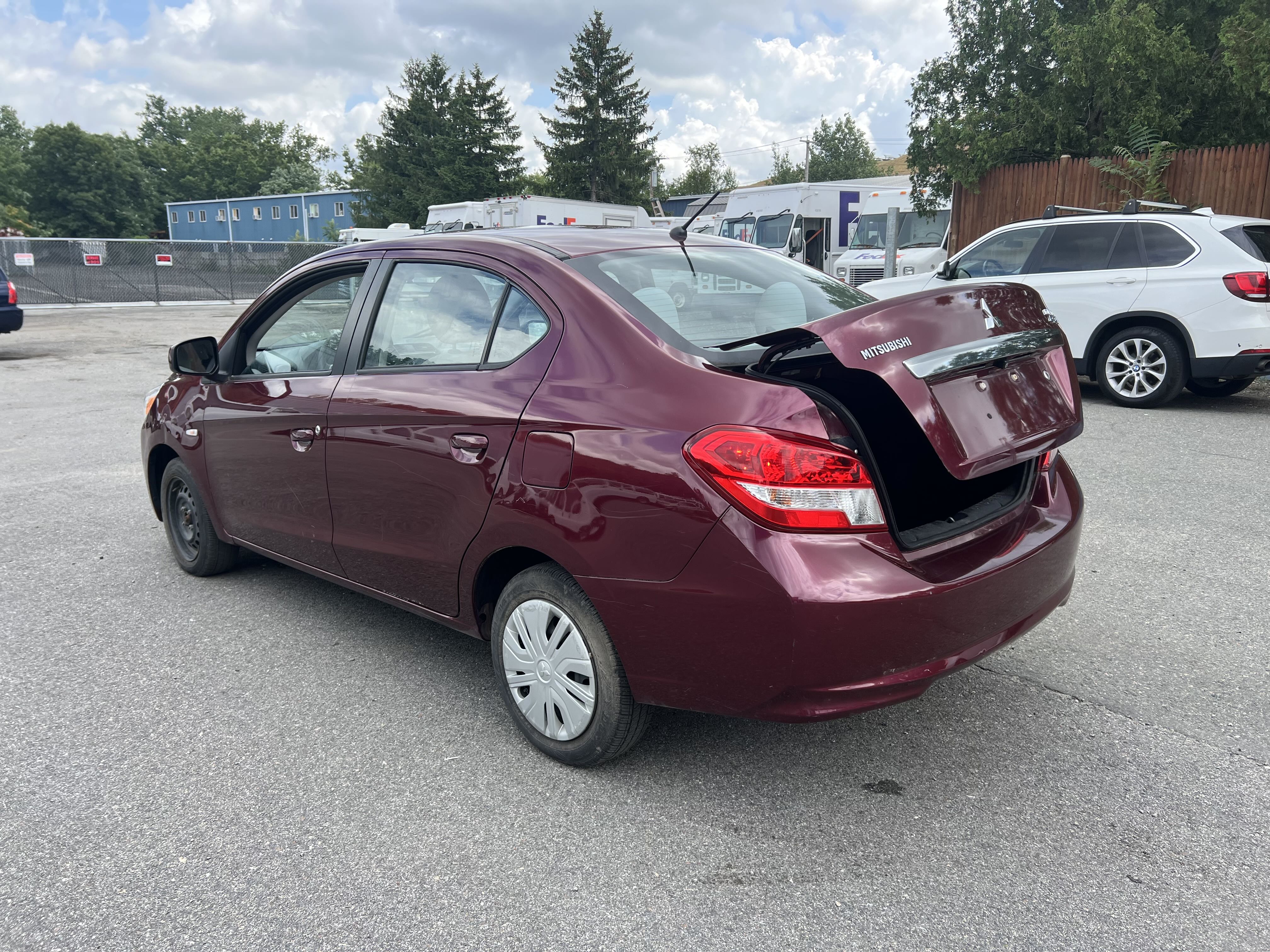 2018 Mitsubishi Mirage G4 Es vin: ML32F3FJ6JHF04229