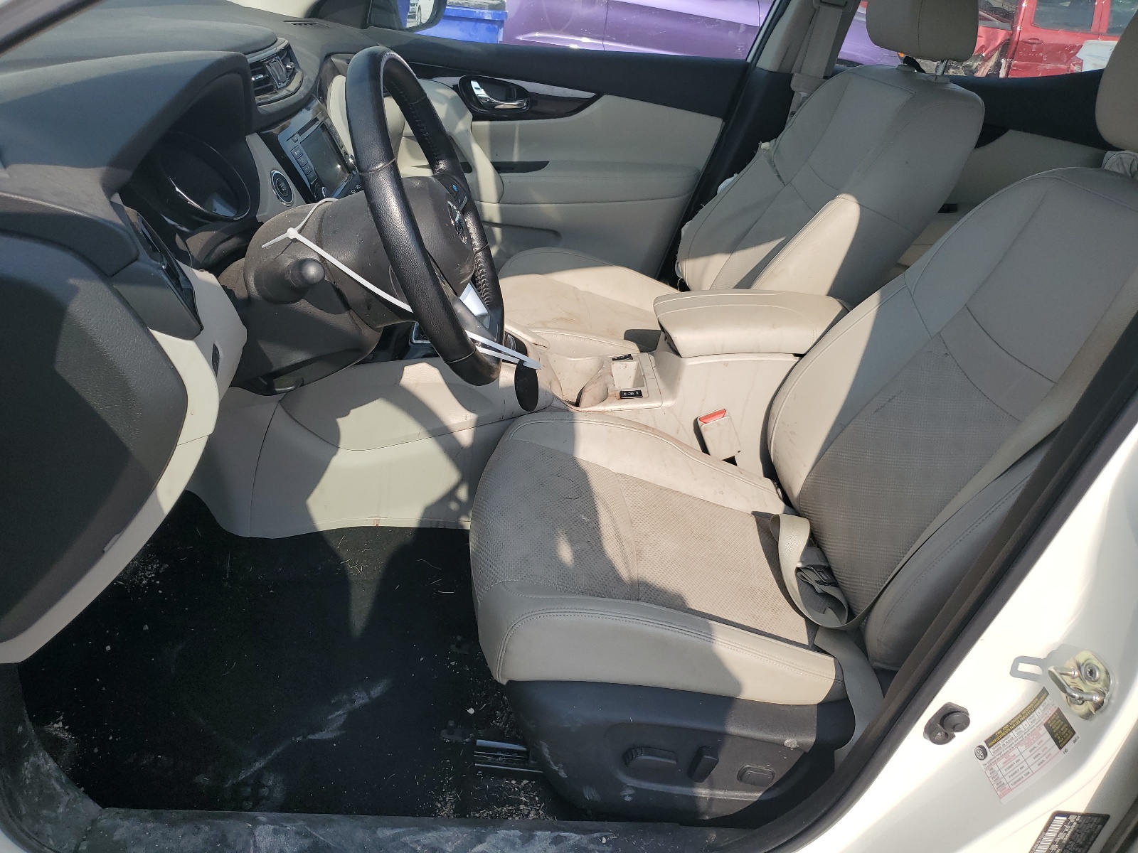 JN1BJ1BV8NW345515 2022 Nissan Rogue Sport Sv