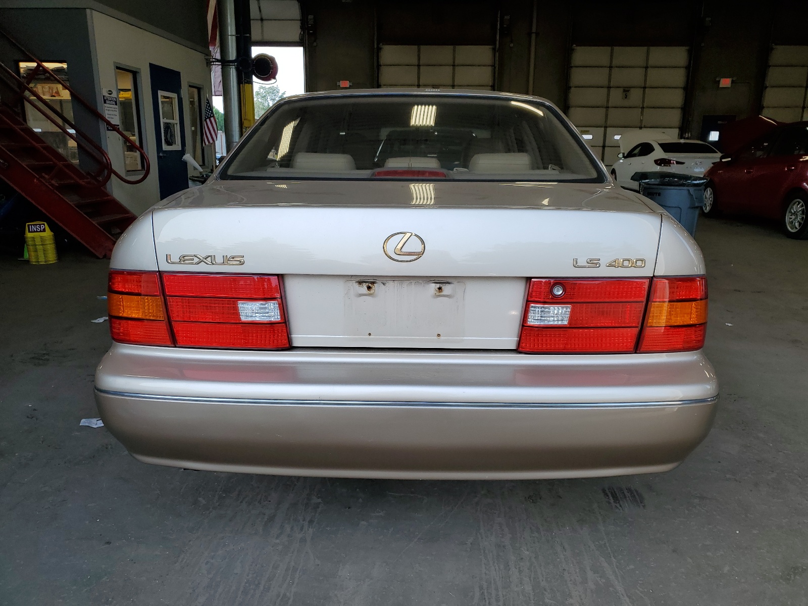 JT8BH28F4W0139142 1998 Lexus Ls 400