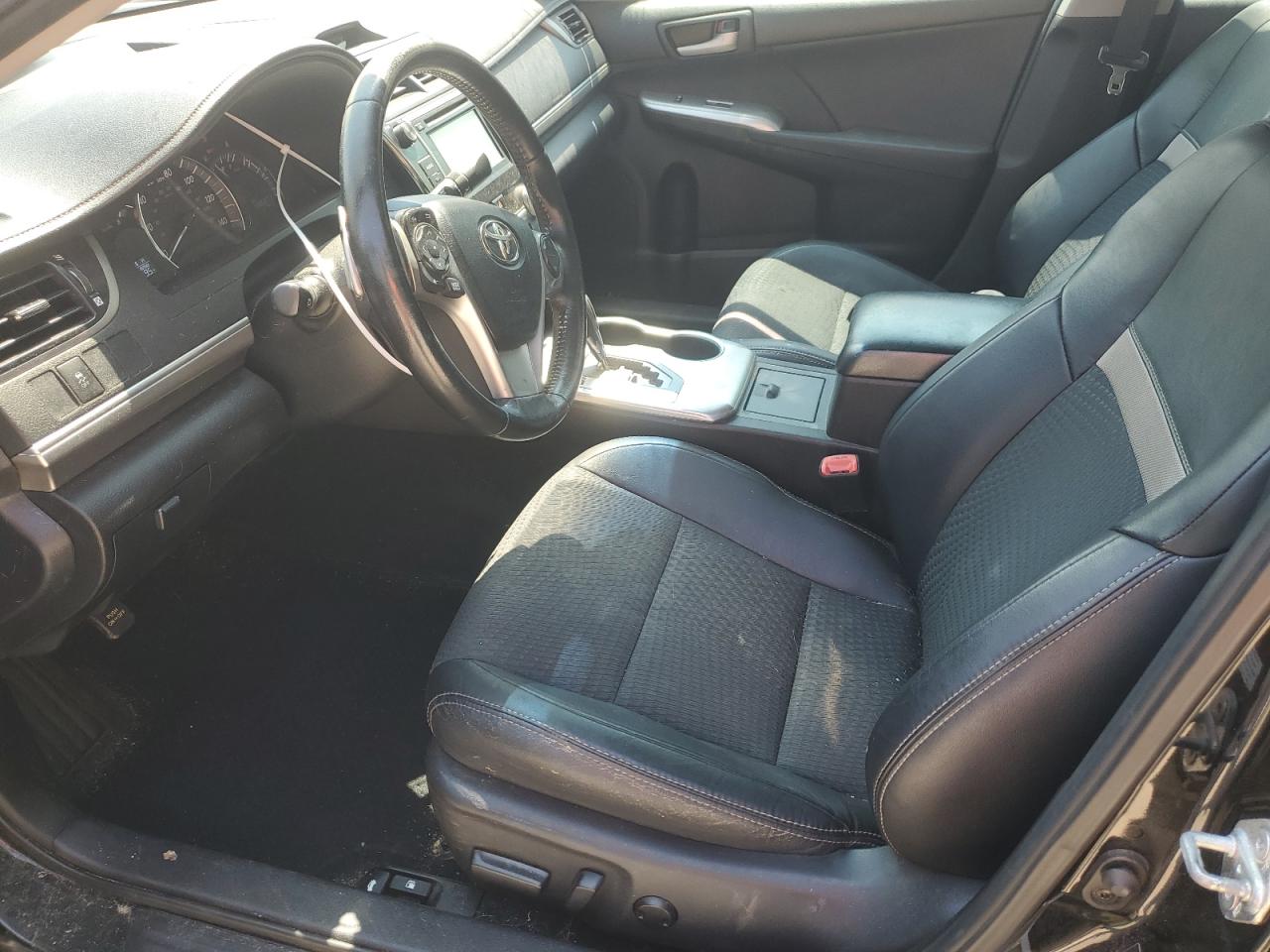 2012 Toyota Camry - Image 7