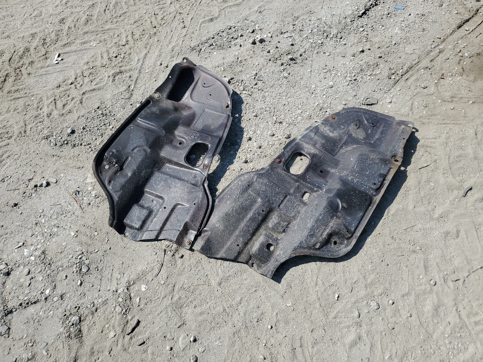 4T1BE30KX5U047755 2005 Toyota Camry Le