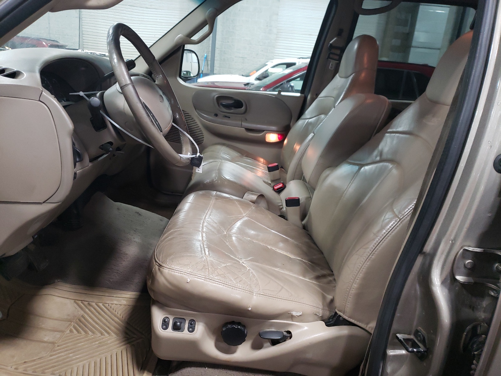 1FTRW08L01KF27854 2001 Ford F150 Supercrew