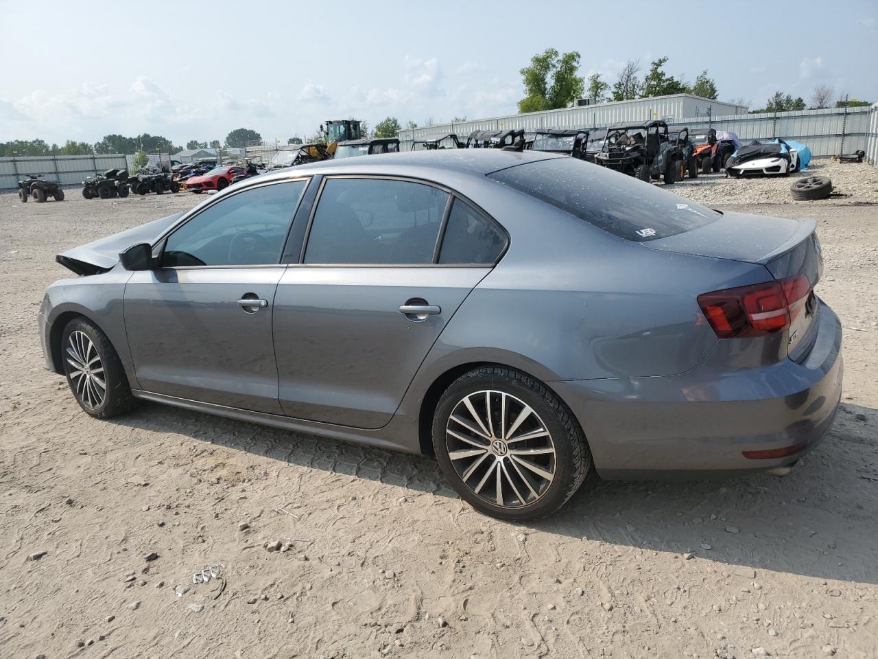 3VWB17AJ2GM225479 2016 VOLKSWAGEN JETTA - Image 2