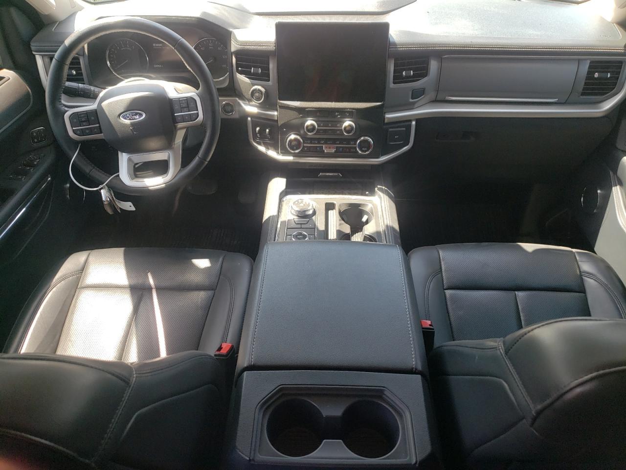 2022 Ford Expedition Xlt VIN: 1FMJU1JT0NEA04661 Lot: 64086054