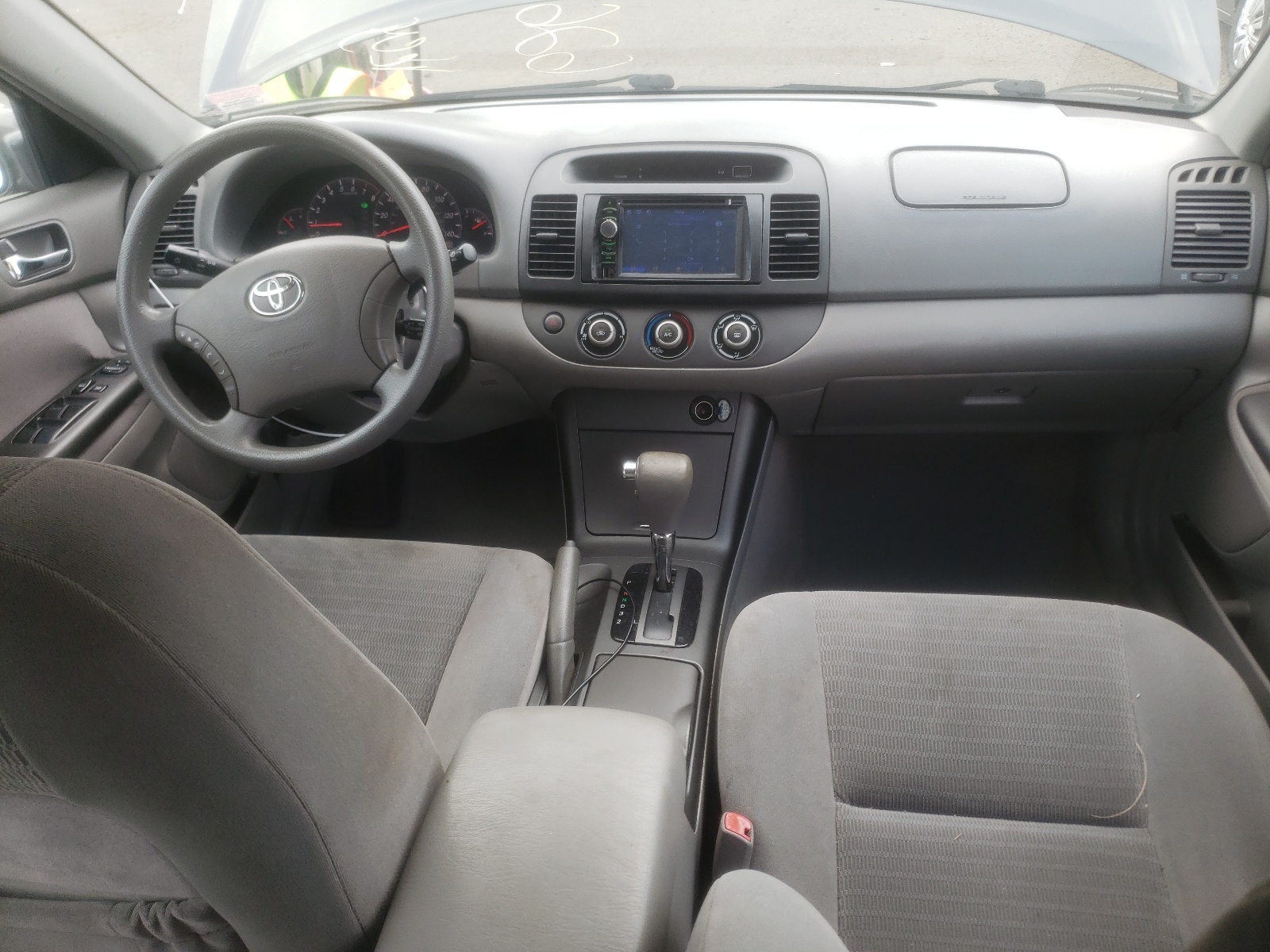 4T1BE32K75U974015 2005 Toyota Camry Le