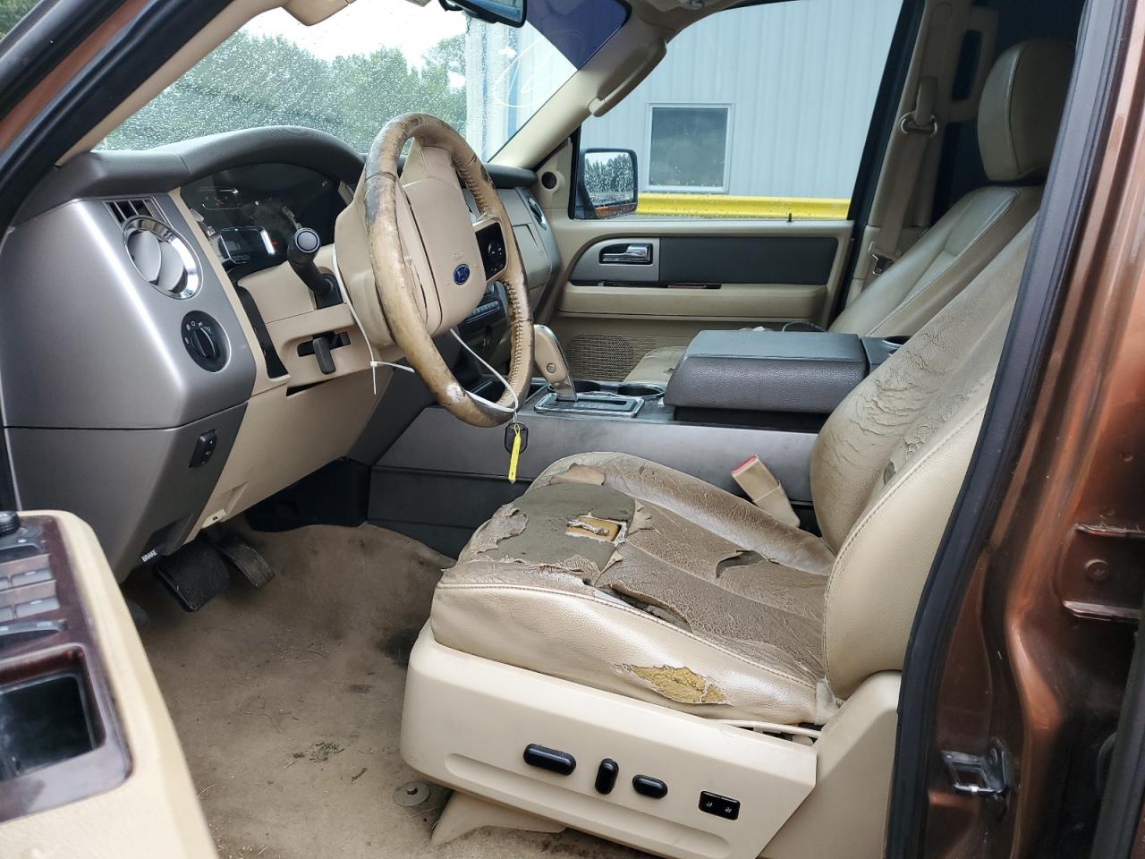 2011 Ford Expedition Xlt VIN: 1FMJU1H53BEF18328 Lot: 64083094