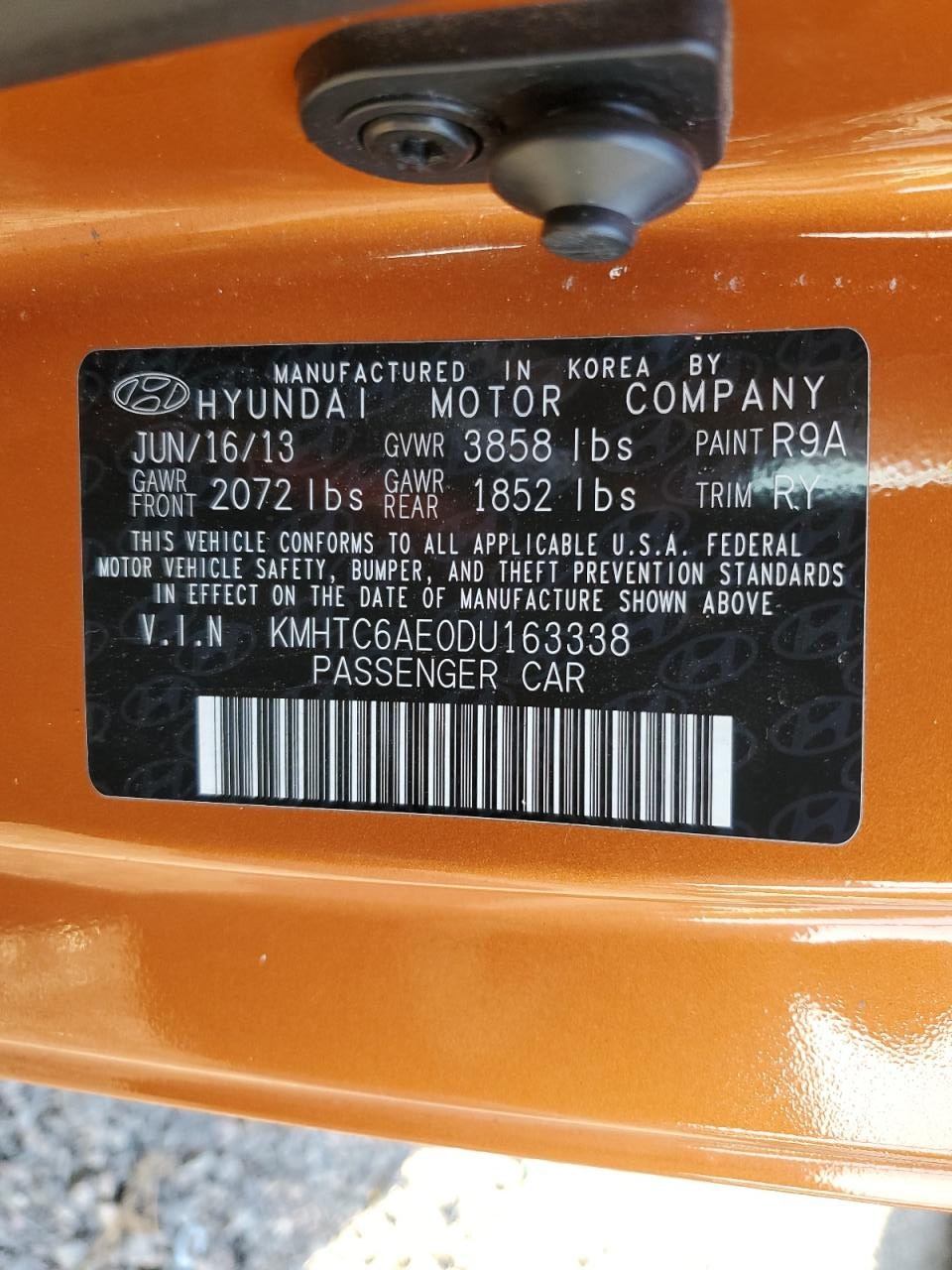 KMHTC6AE0DU163338 2013 Hyundai Veloster Turbo