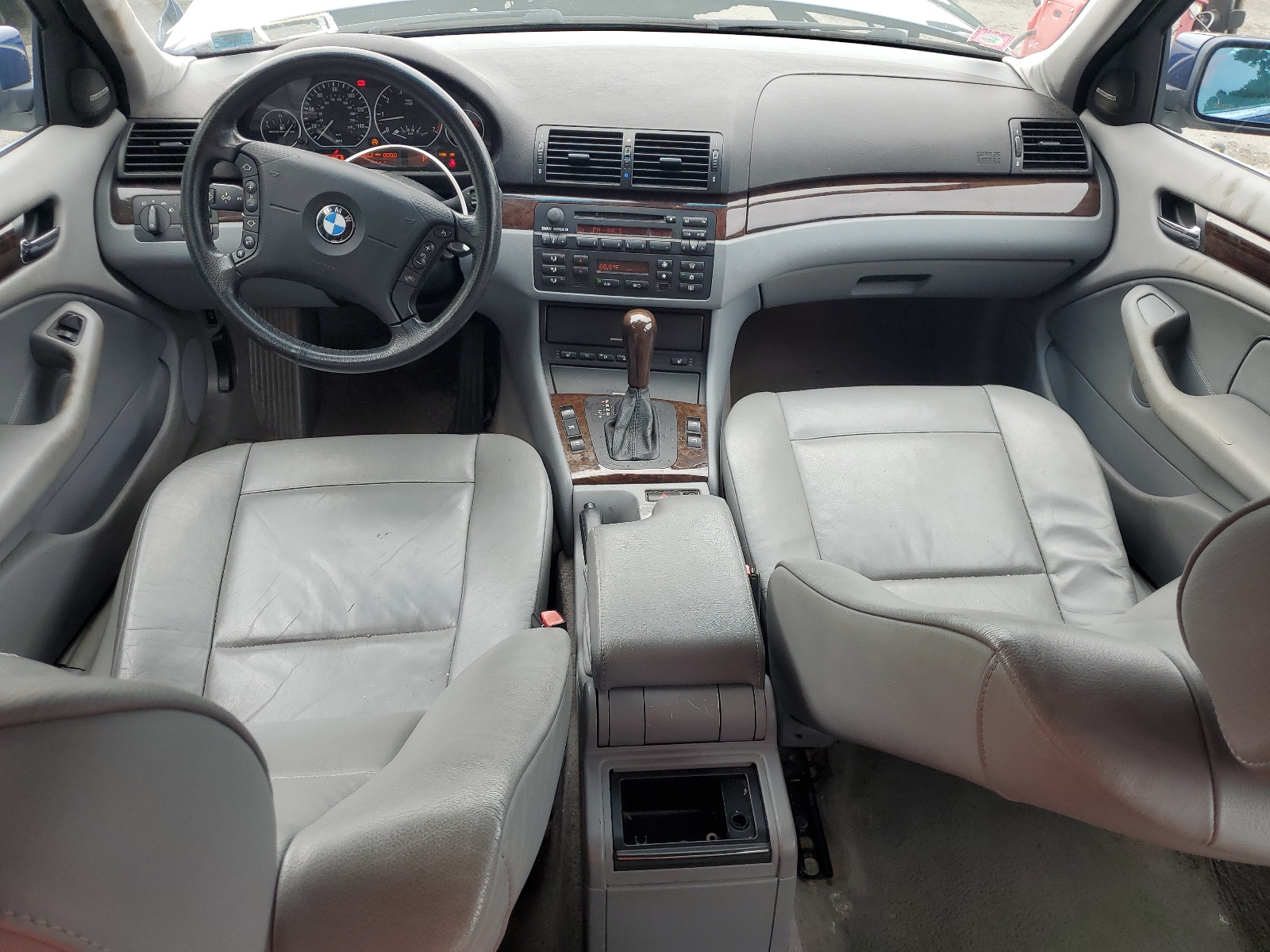 WBAEW53494PN32745 2004 BMW 330 Xi