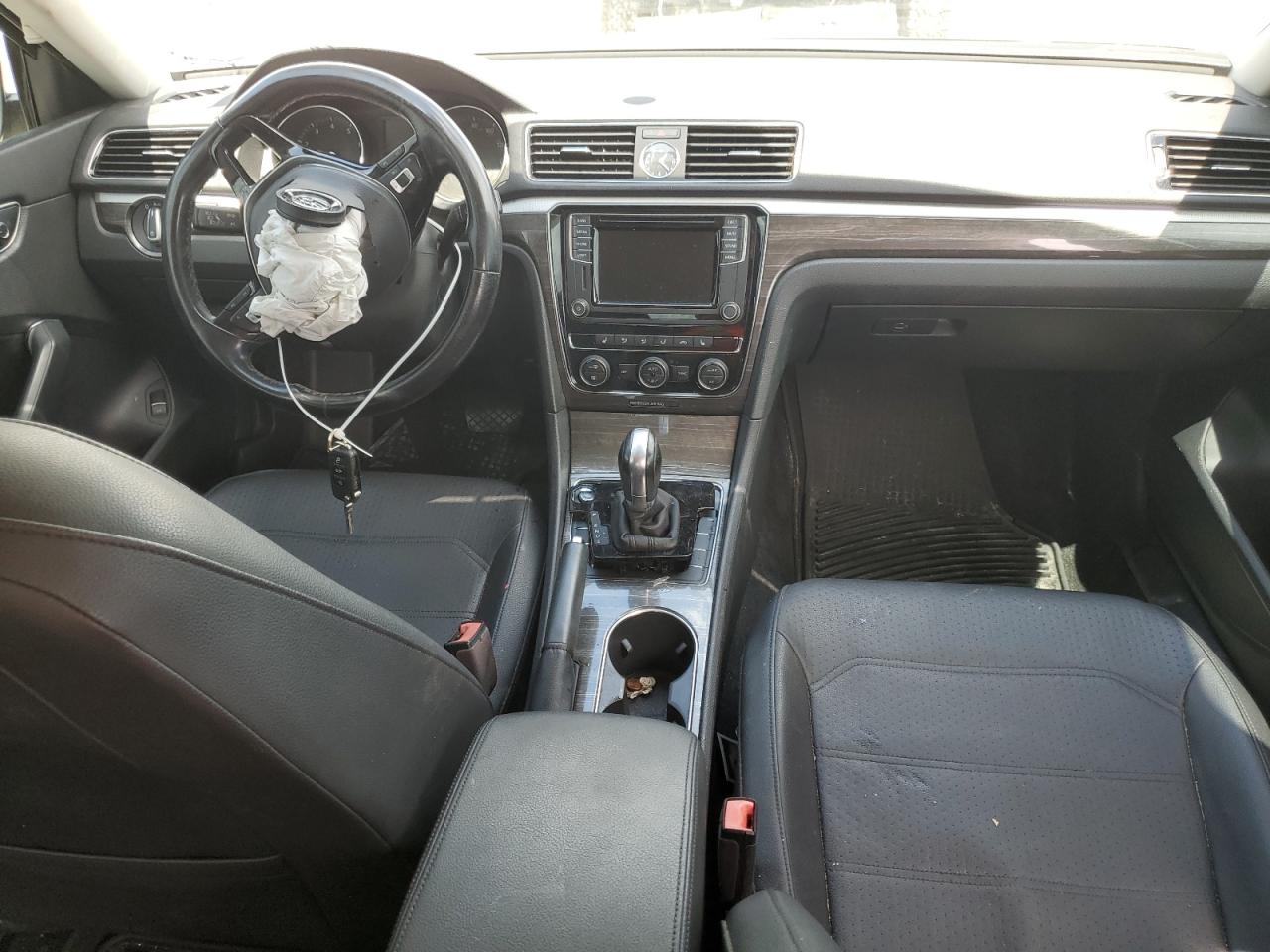 2017 Volkswagen Passat Se VIN: 1VWBT7A31HC052133 Lot: 65433524