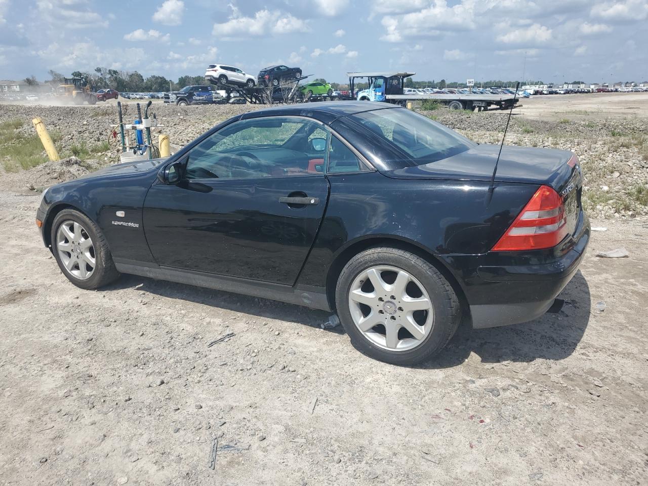 1999 Mercedes-Benz Slk 230 Kompressor VIN: WDBKK47F9XF091375 Lot: 61903544