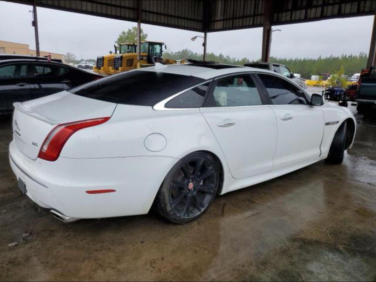 2015 Jaguar Xj vin: SAJWA1CZ0F8V90347