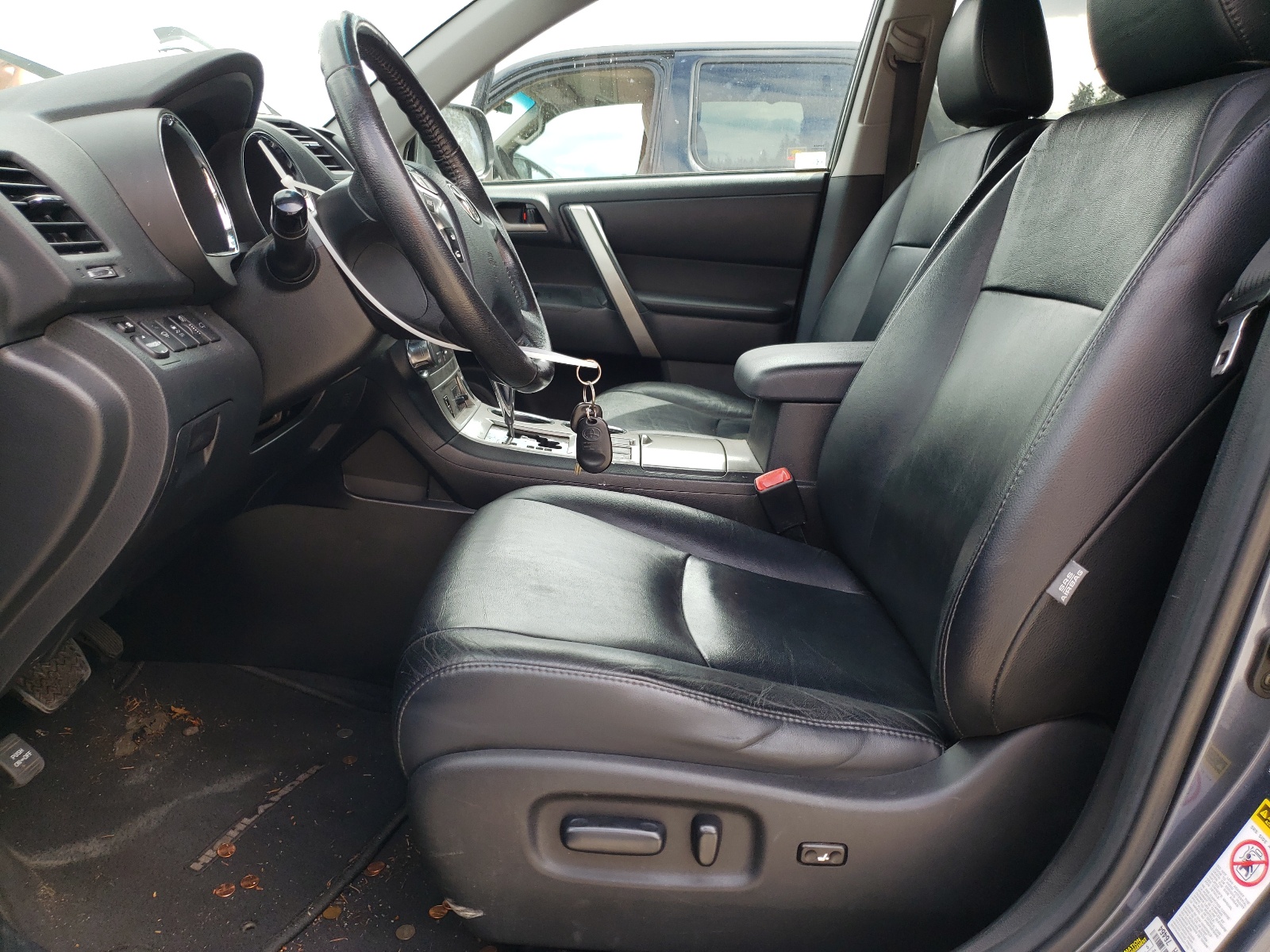 5TDBK3EH9BS092048 2011 Toyota Highlander Base