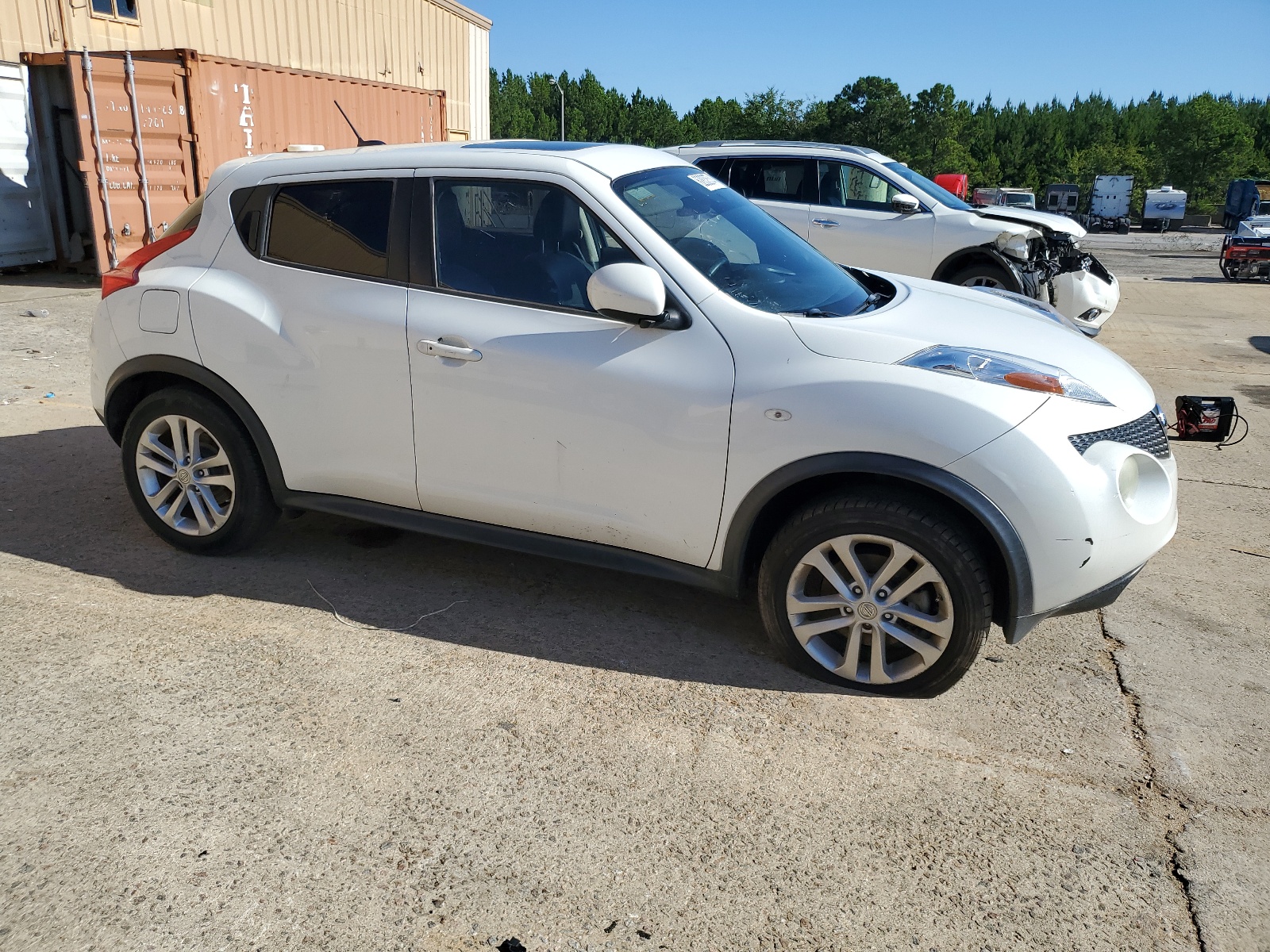 2014 Nissan Juke S vin: JN8AF5MR0ET360968