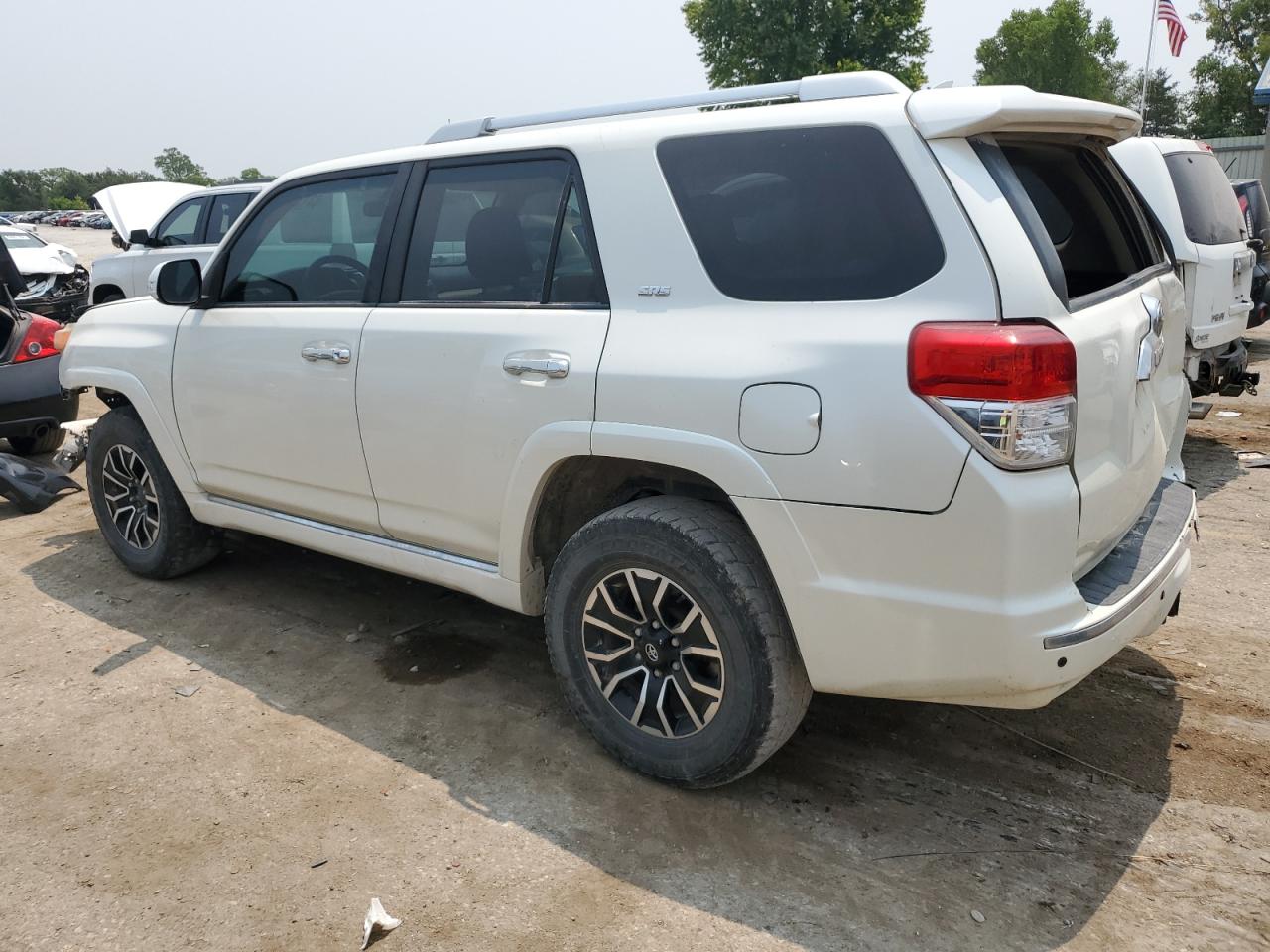 VIN JTEBU5JR4D5147451 2013 TOYOTA 4RUNNER no.2