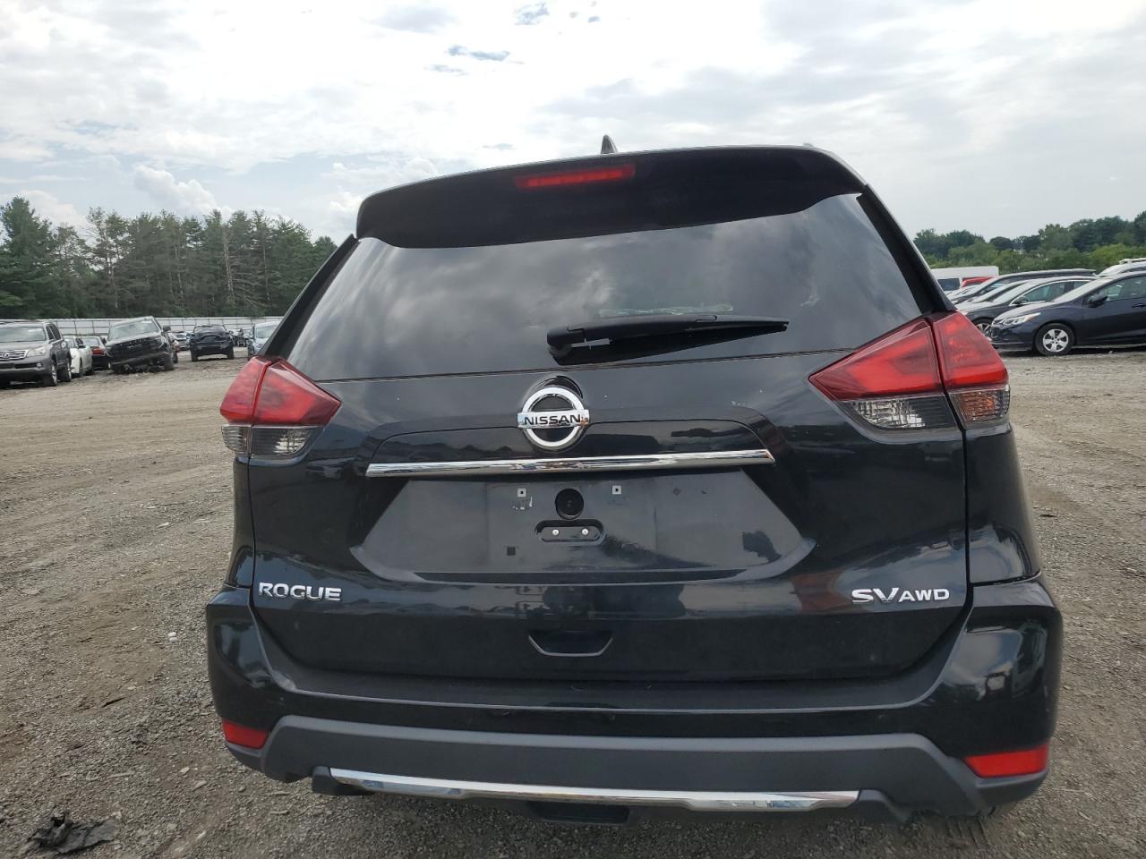 5N1AT2MV3JC801160 2018 Nissan Rogue S