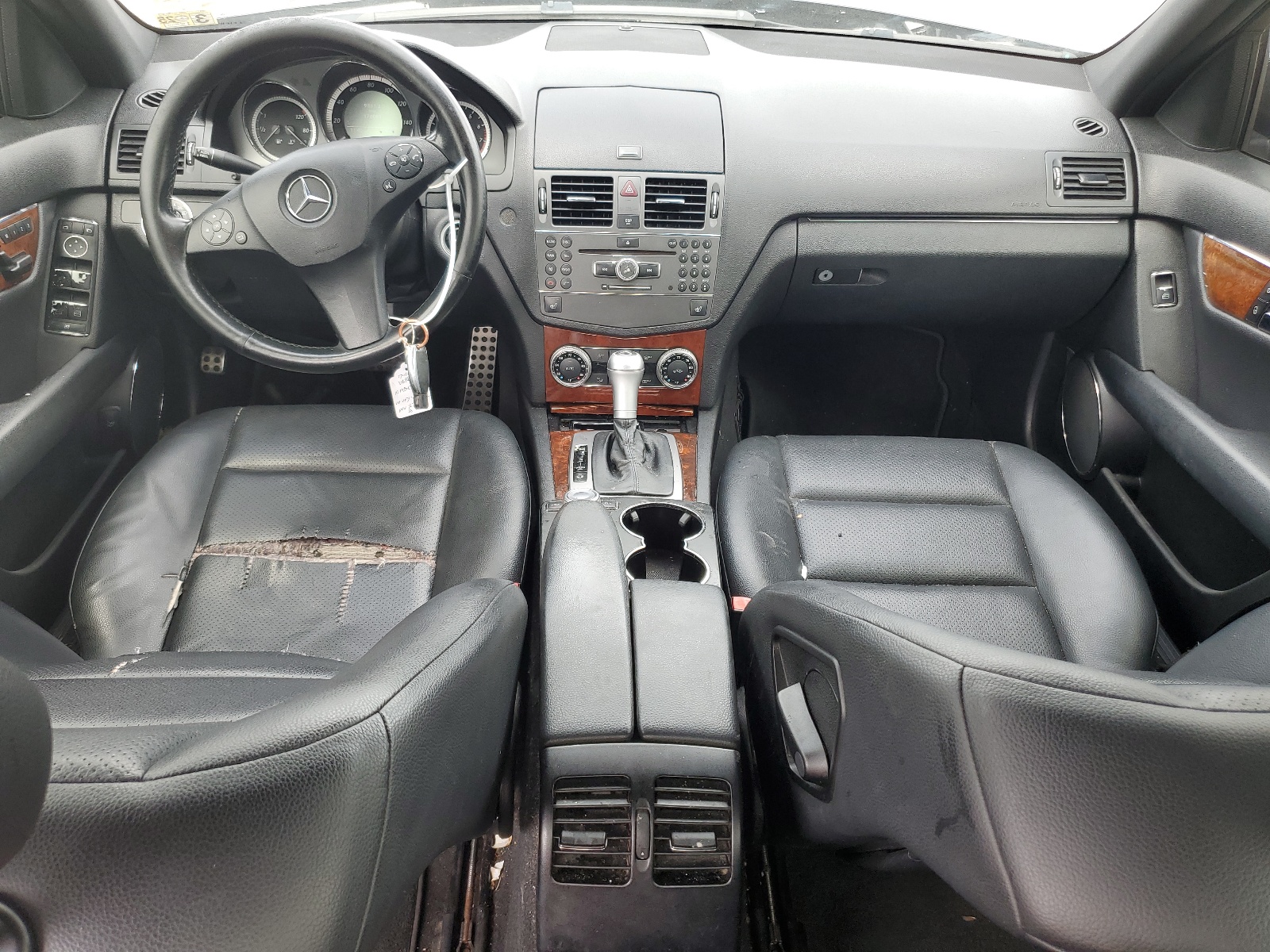 WDDGF8BB2AF502913 2010 Mercedes-Benz C 300 4Matic