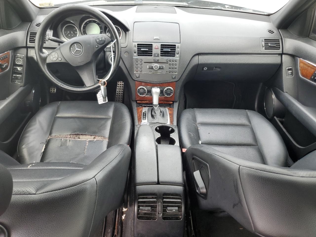 2010 Mercedes-Benz C 300 4Matic VIN: WDDGF8BB2AF502913 Lot: 63830144