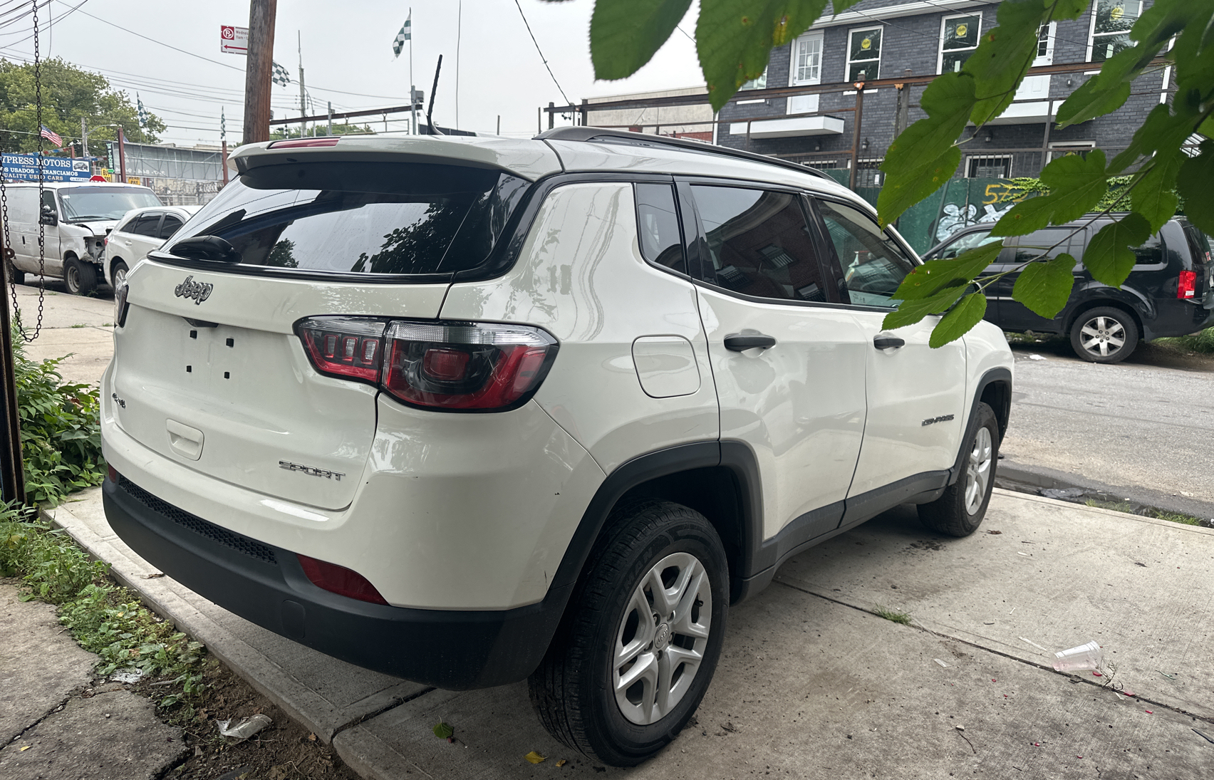 2018 Jeep Compass Sport vin: 3C4NJDAB8JT330600